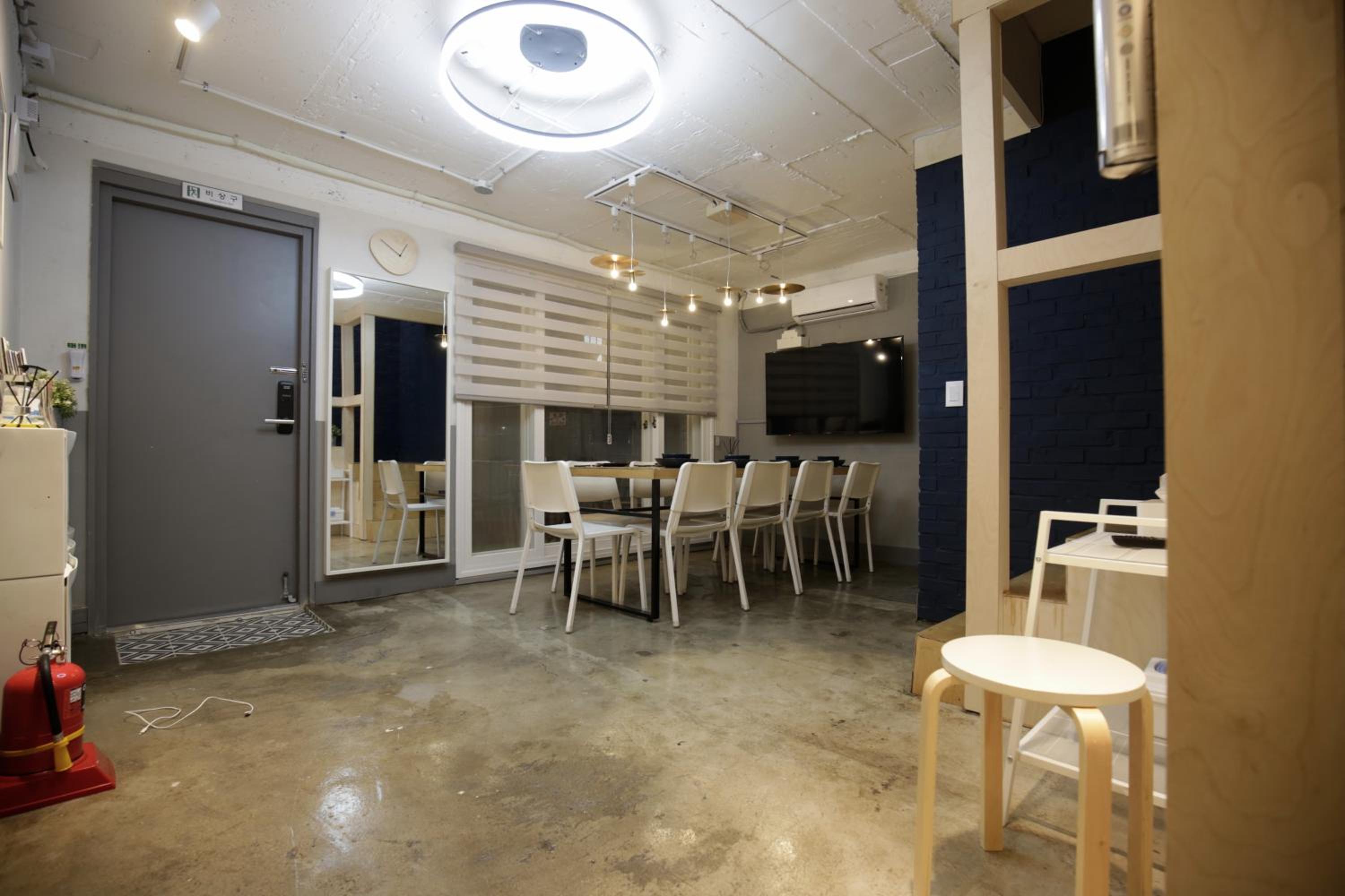 meeting & event spaces