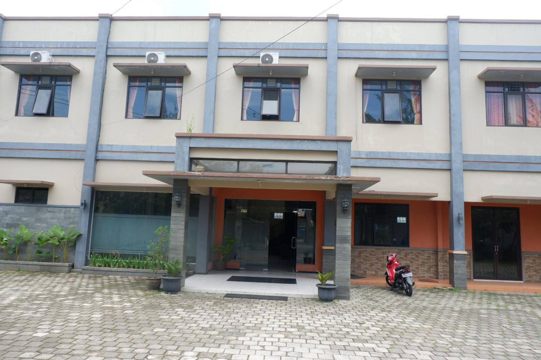 Handayani Hotel