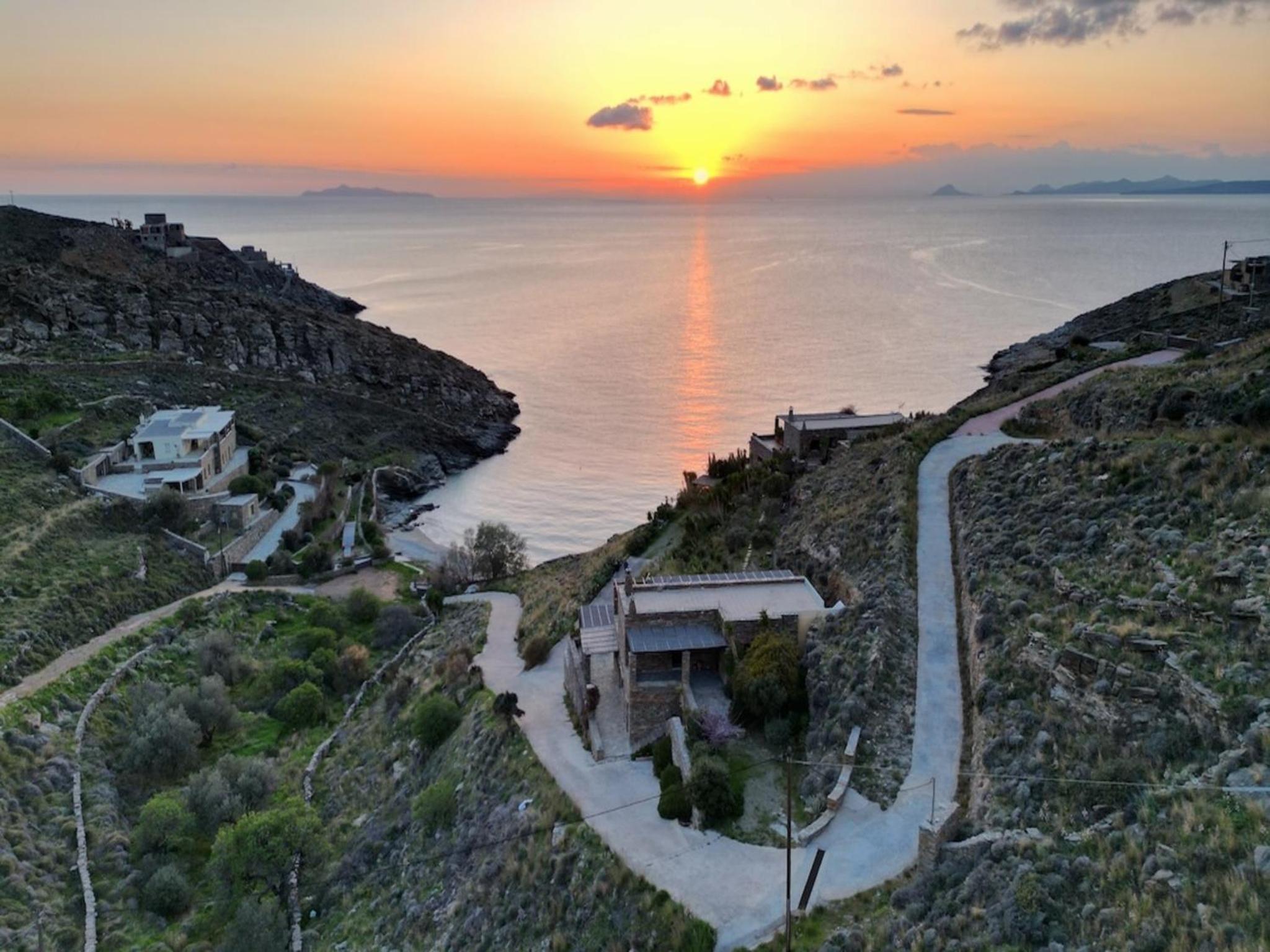 Charming seafront apartment in Kea photo 4