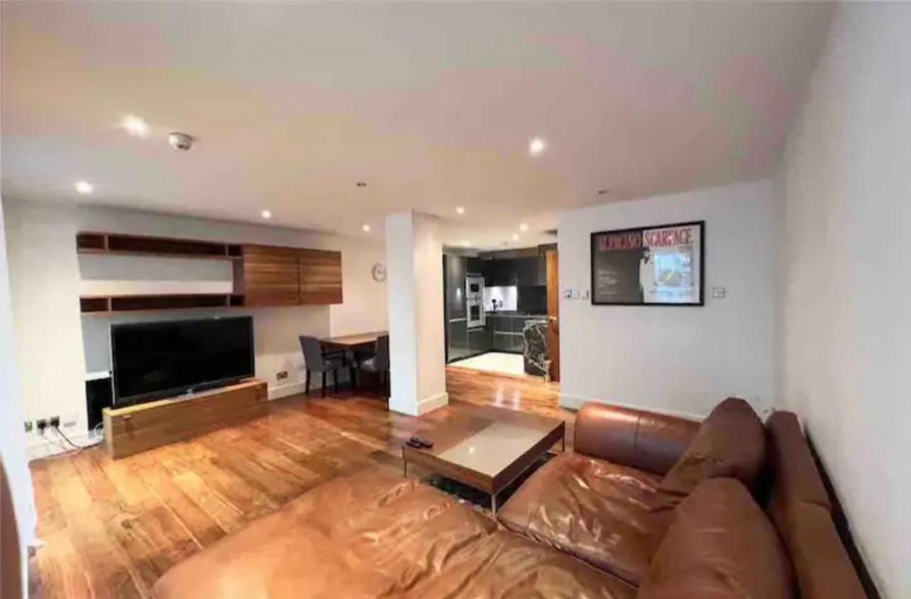 Luxury Apartment Riverside