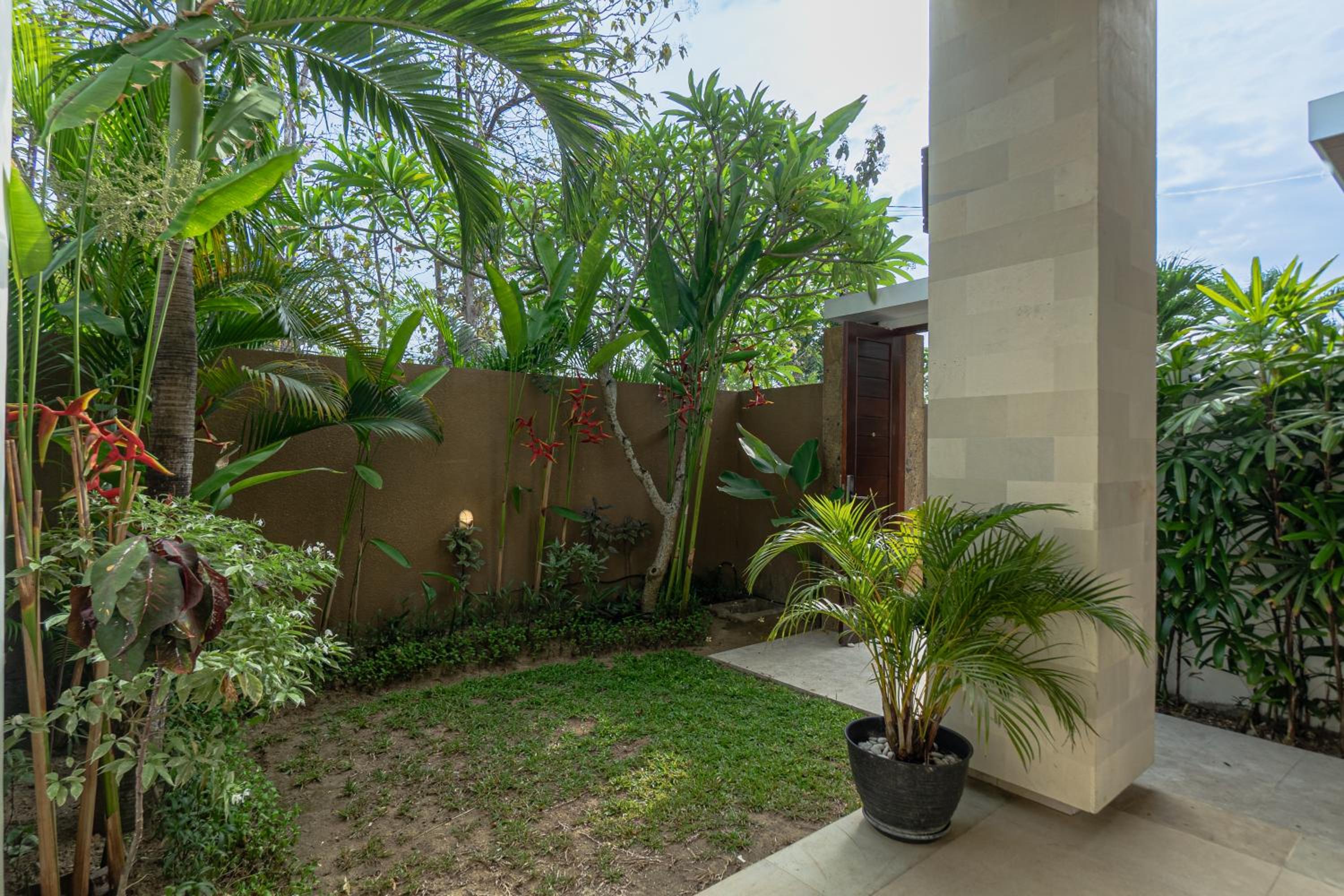 Miles Villa view 4