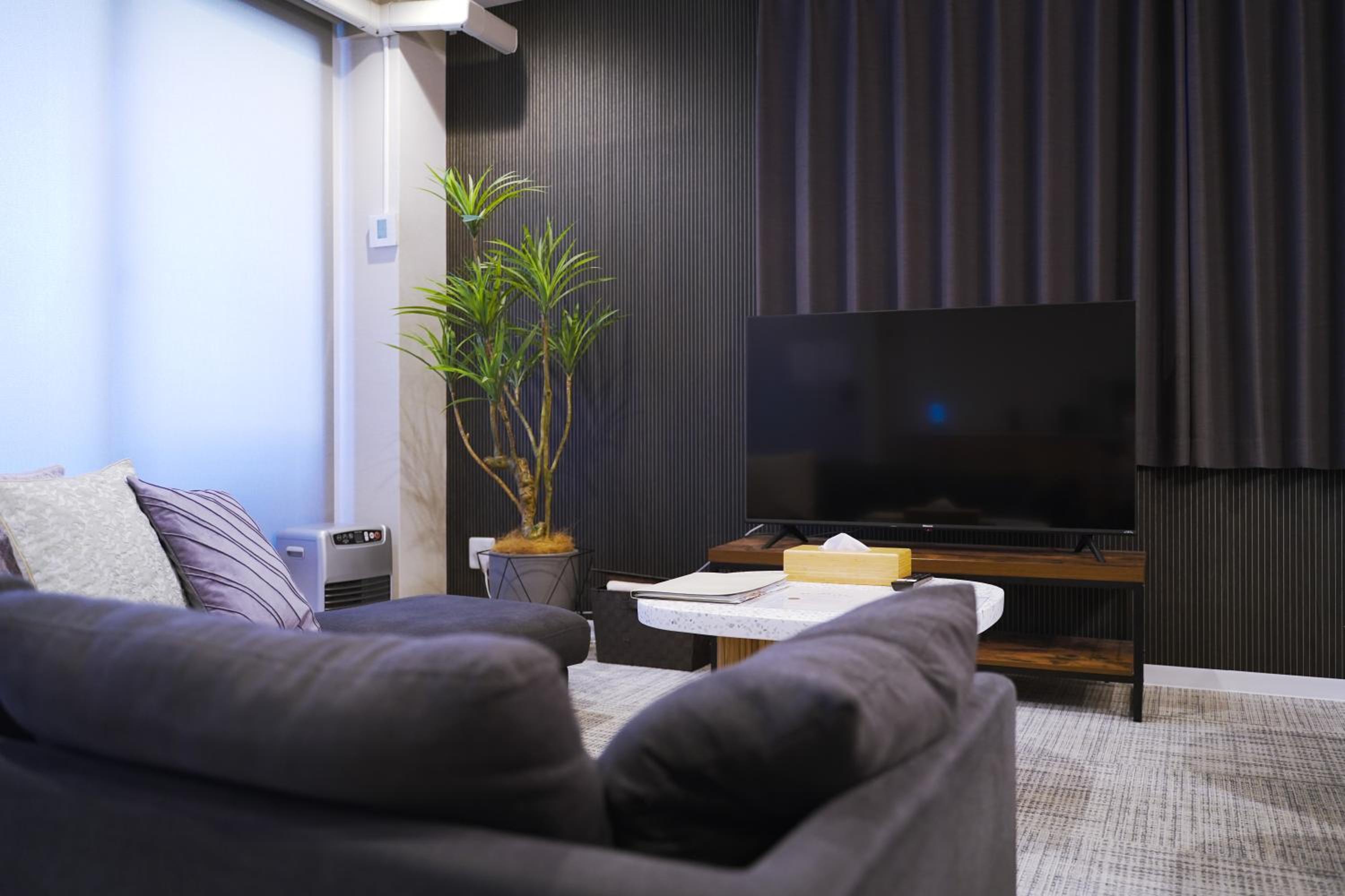 INOVE VILLA OSAKA -118 sqm , 2 Bedrooms , 7 Double Beds , Max 14 ppl- Great Access to USJ & Namba
