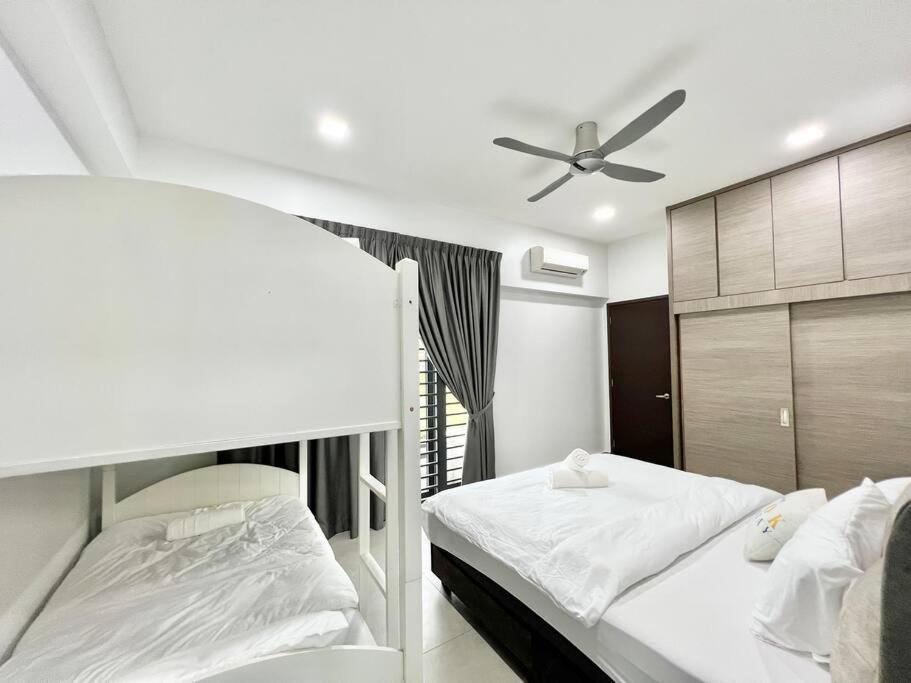 Skudai Sutera Luxury Holiday Villa 10 pax 4 bedrooms photo 7