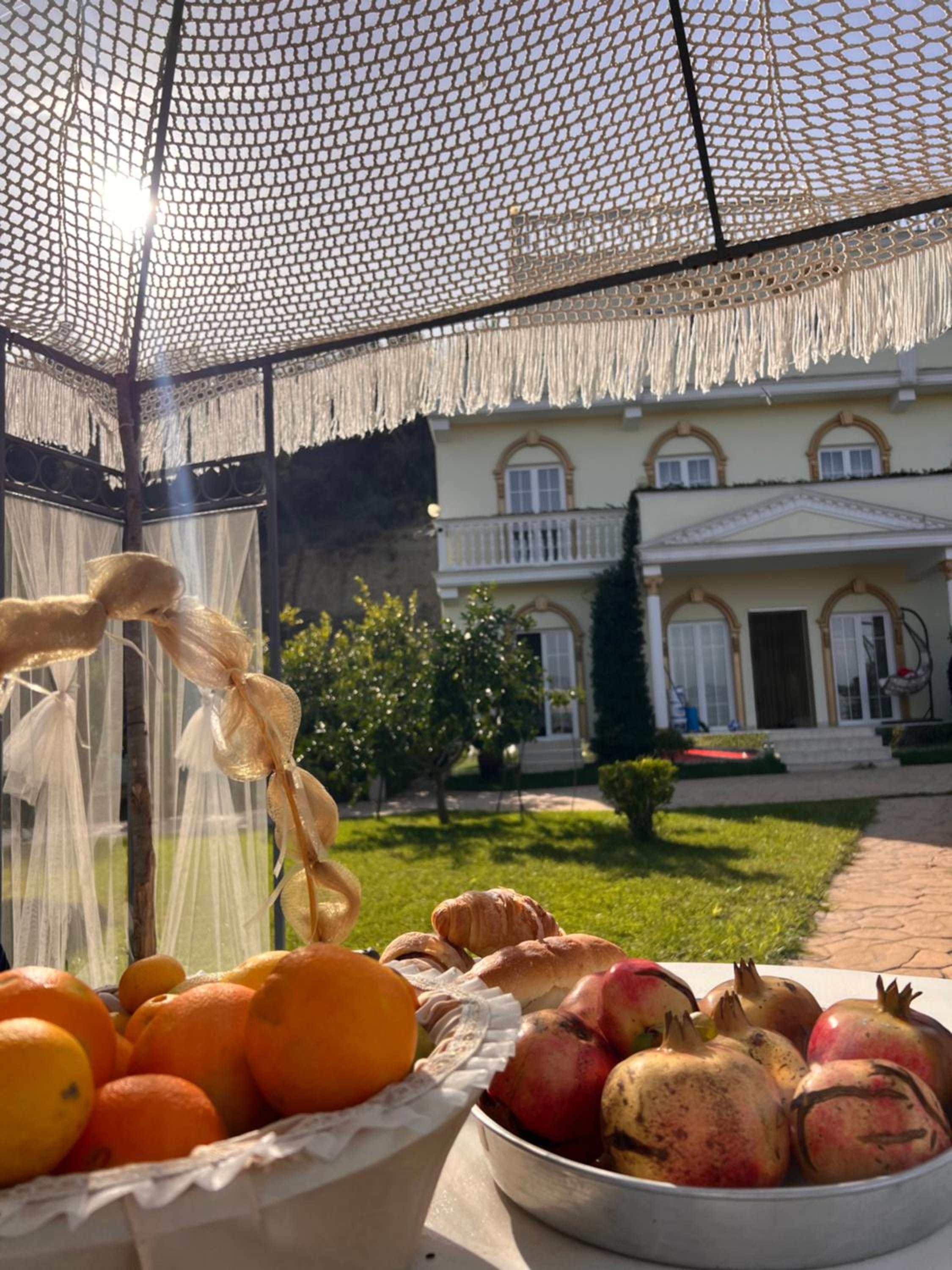 Vila Dy Bukurite