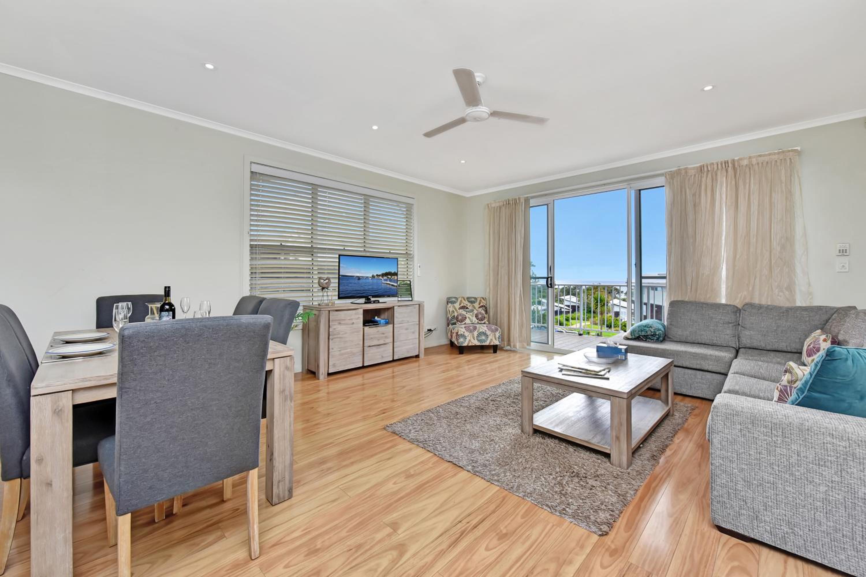 Caves Beach Villa Bombora