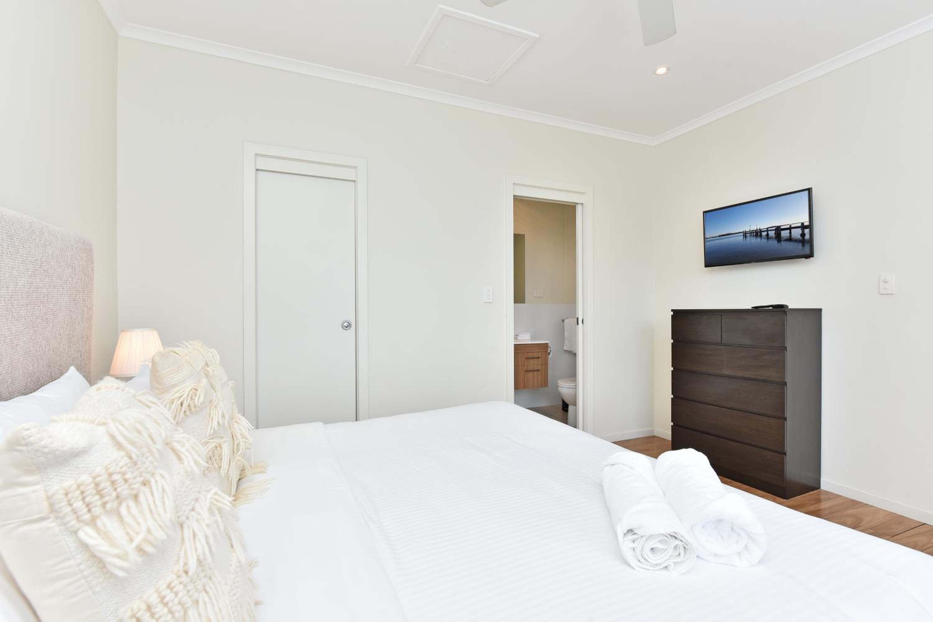 Caves Beach Villa Bombora