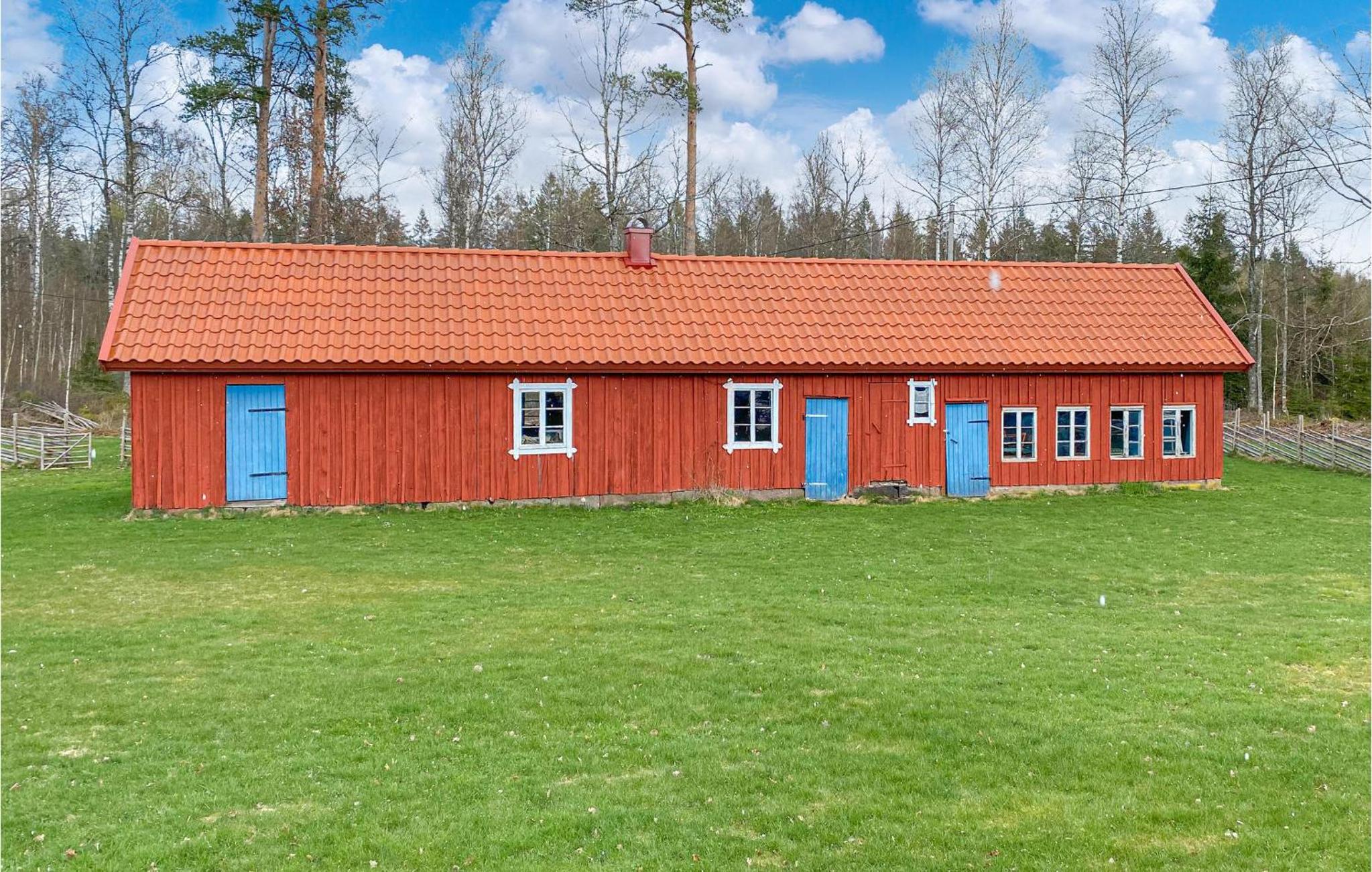 3 Bedroom Cozy Home In Unnaryd view 2