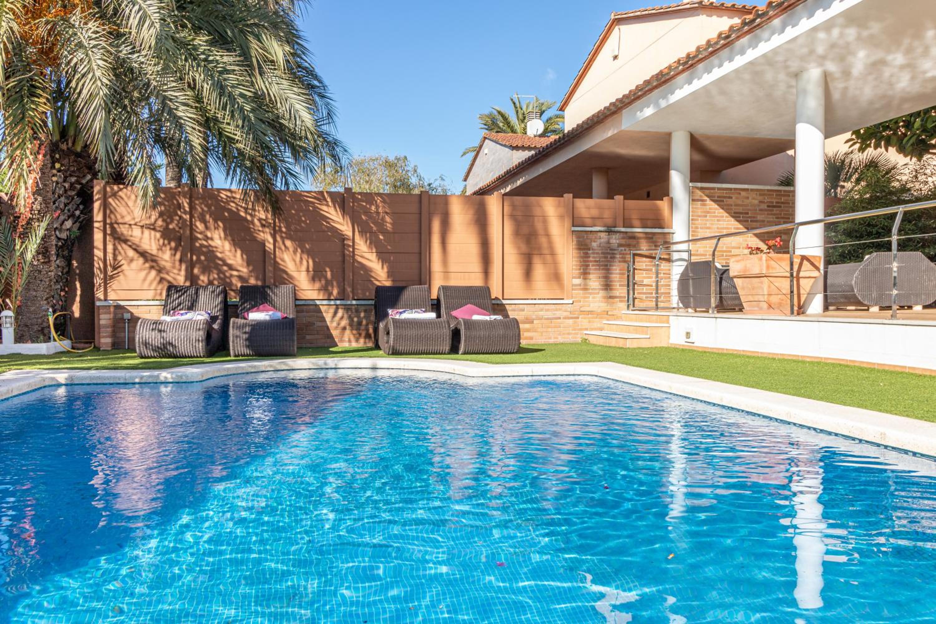 Jouvacations Villa Sun Pani