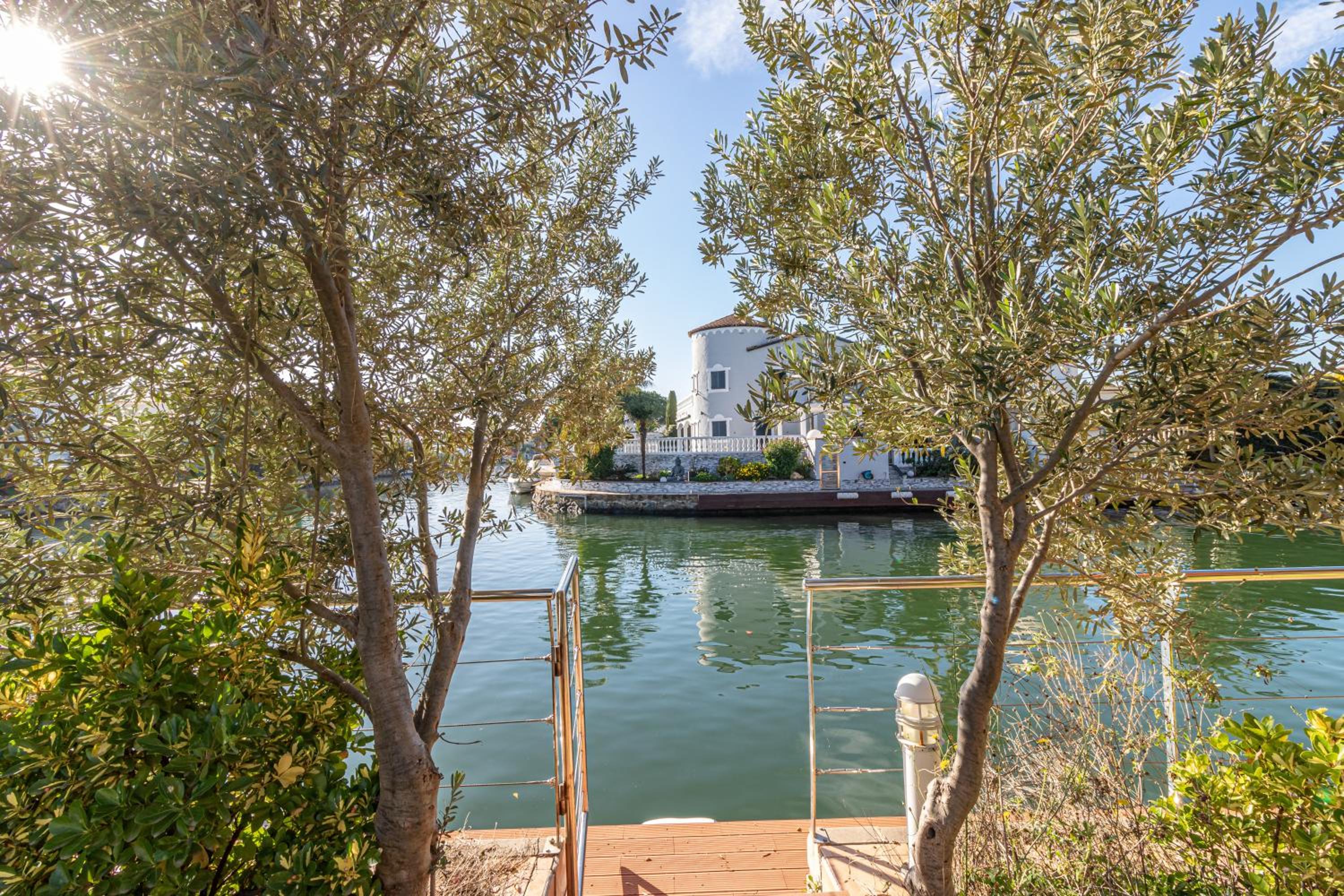 Jouvacations Villa Sun Pani