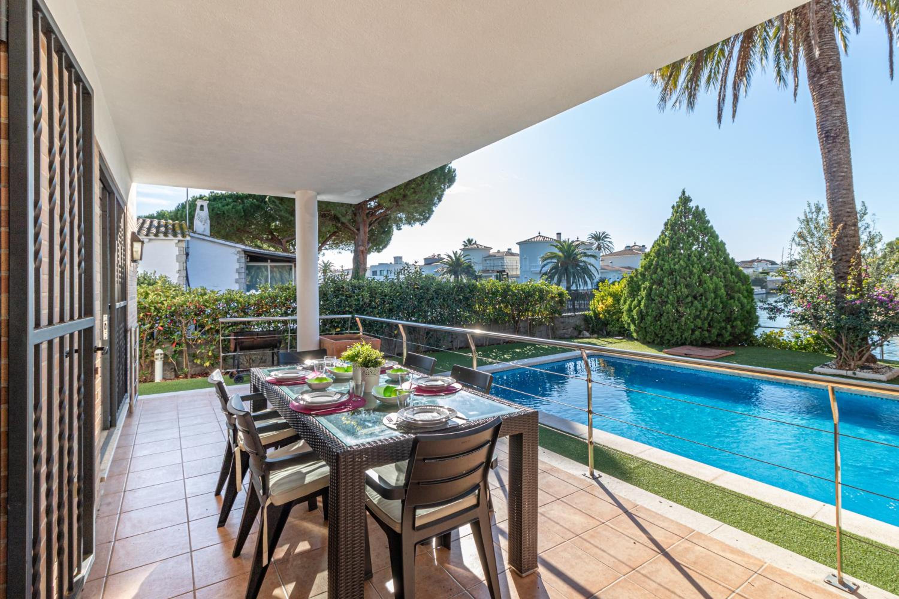 Jouvacations Villa Sun Pani