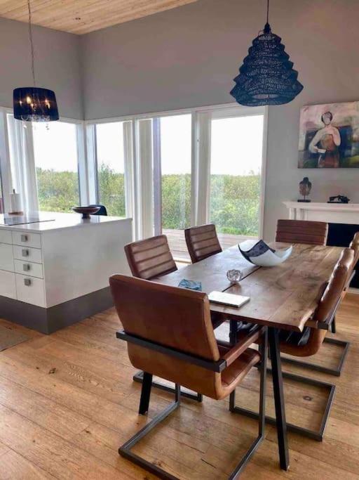 Prime Location-Golden Circle 3 Bedrooms