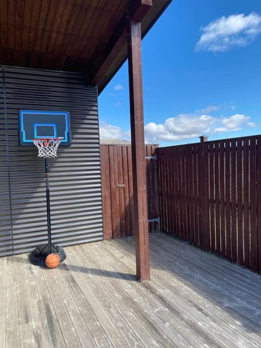 Prime Location-Golden Circle 3 Bedrooms