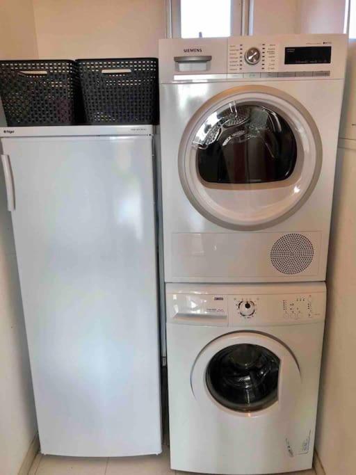 Prime Location-Golden Circle 3 Bedrooms