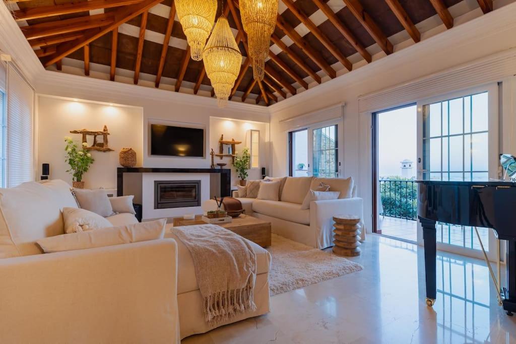 Casa Feliz - Mijas Golf, Private pool, 3 BR 3 bathrooms ensuite