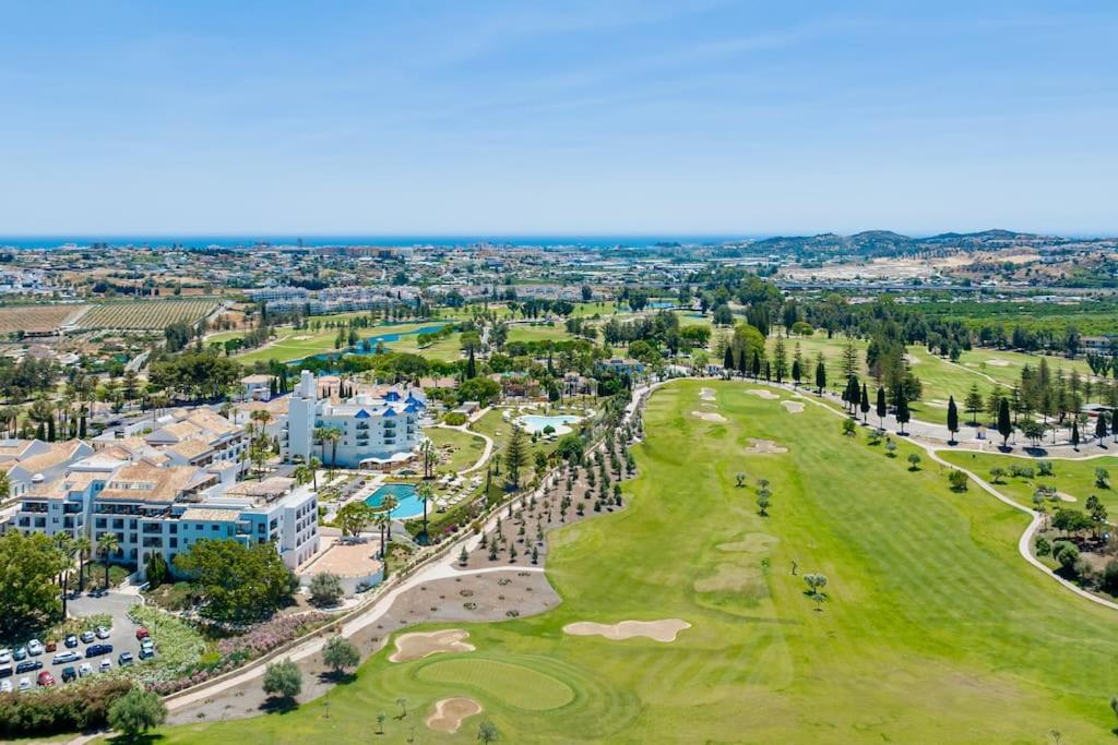 Casa Feliz - Mijas Golf, Private pool, 3 BR 3 bathrooms ensuite