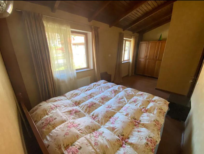 Cozy 3 bedroom house in Bakuriani view 3