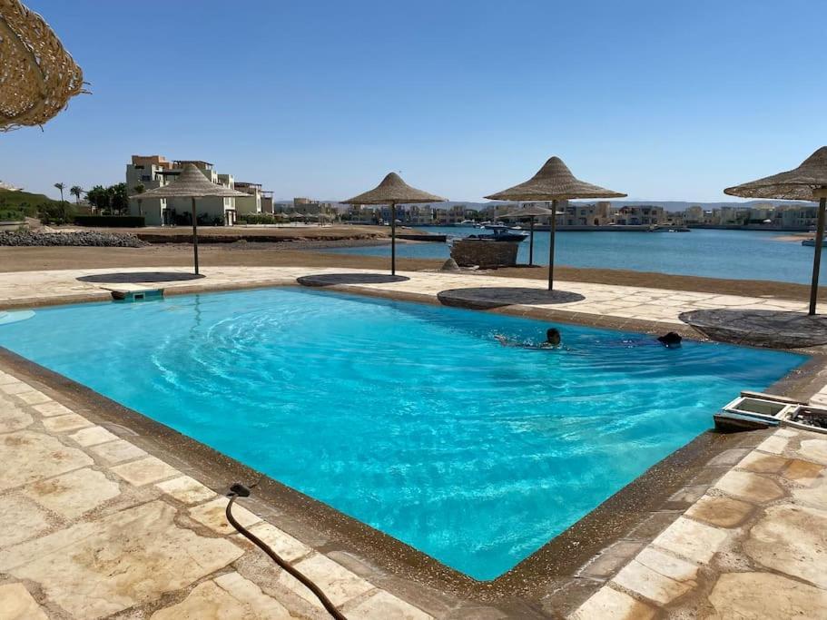 The Charming Beachfront Retreat in Fanadir