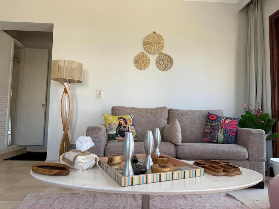 The Charming Beachfront Retreat in Fanadir