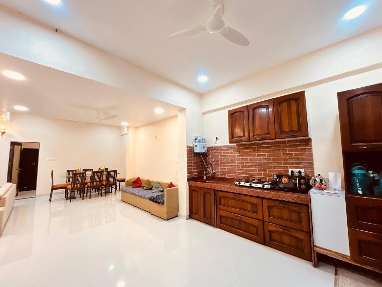 Home view 3