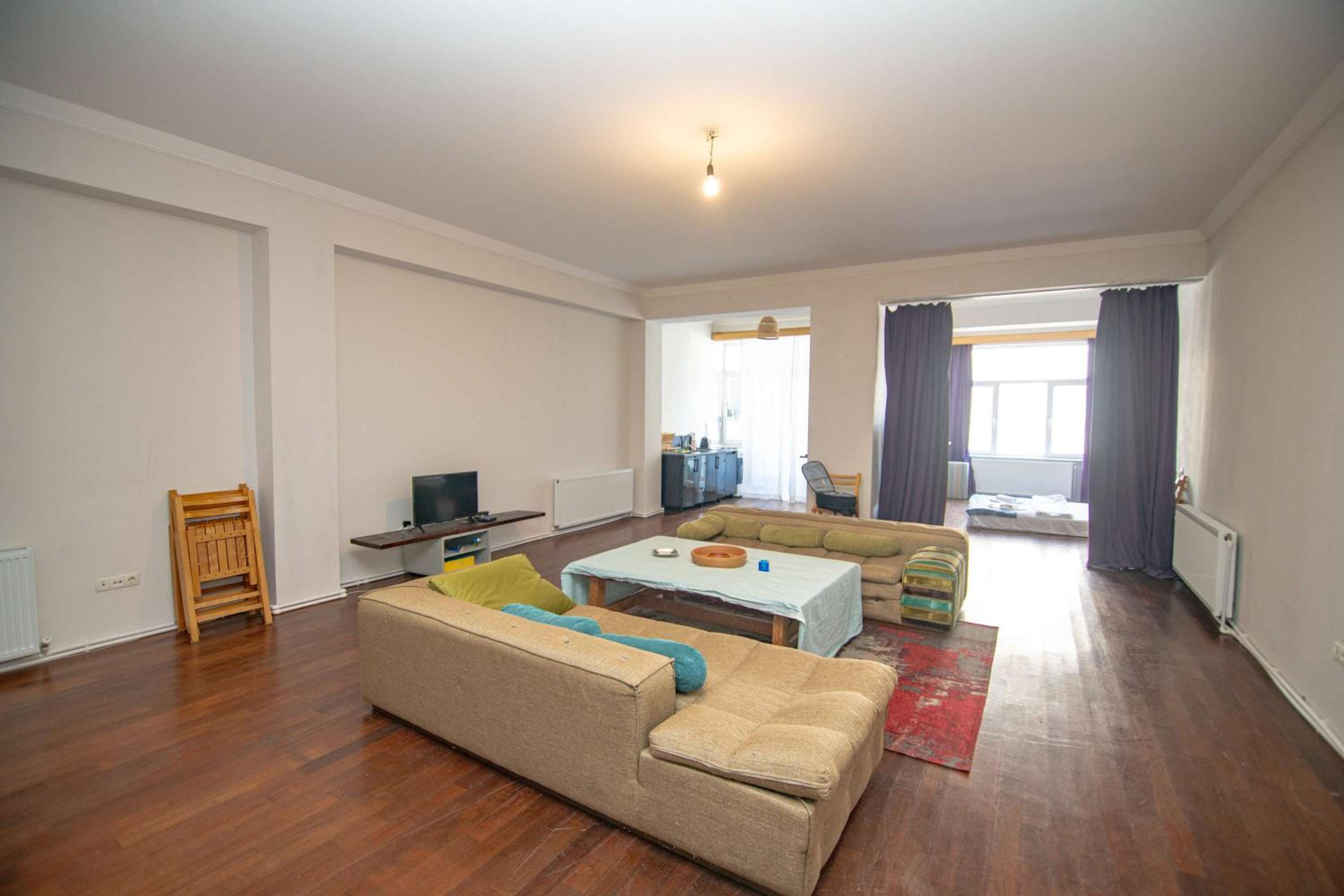 Super Stylish Apartment Near the Sea