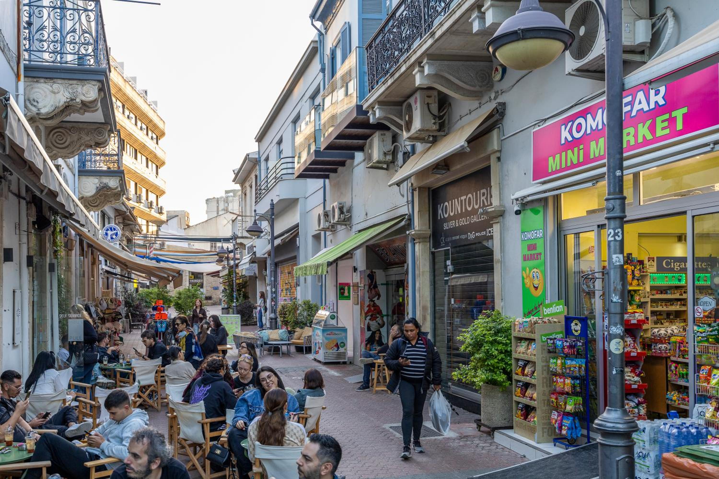 75 Prokymea- Steps from the Sea, Downtown, Balcony