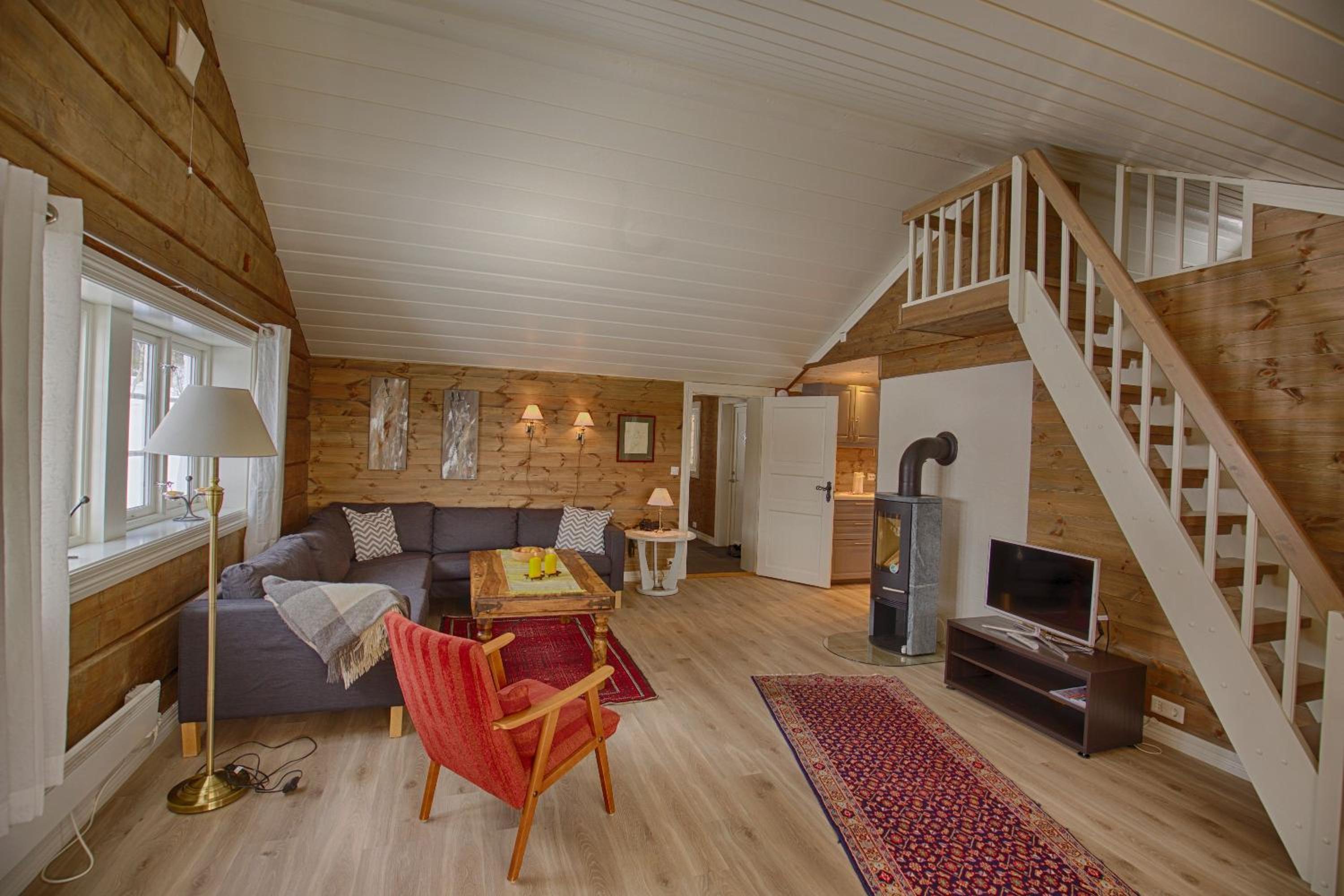 Modern Comforts, and Ski Access view 2