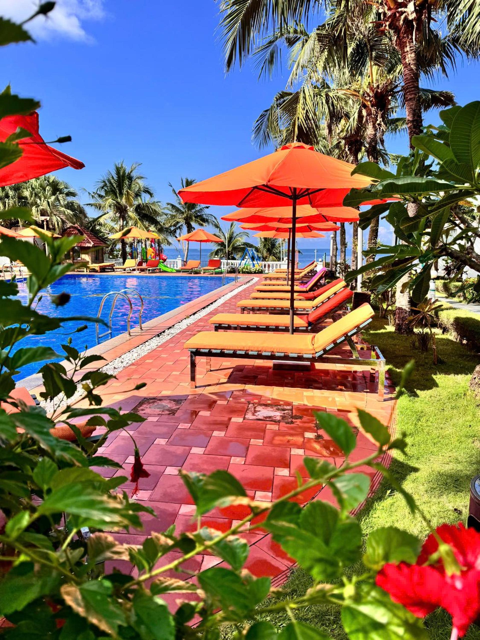 Orange Resort