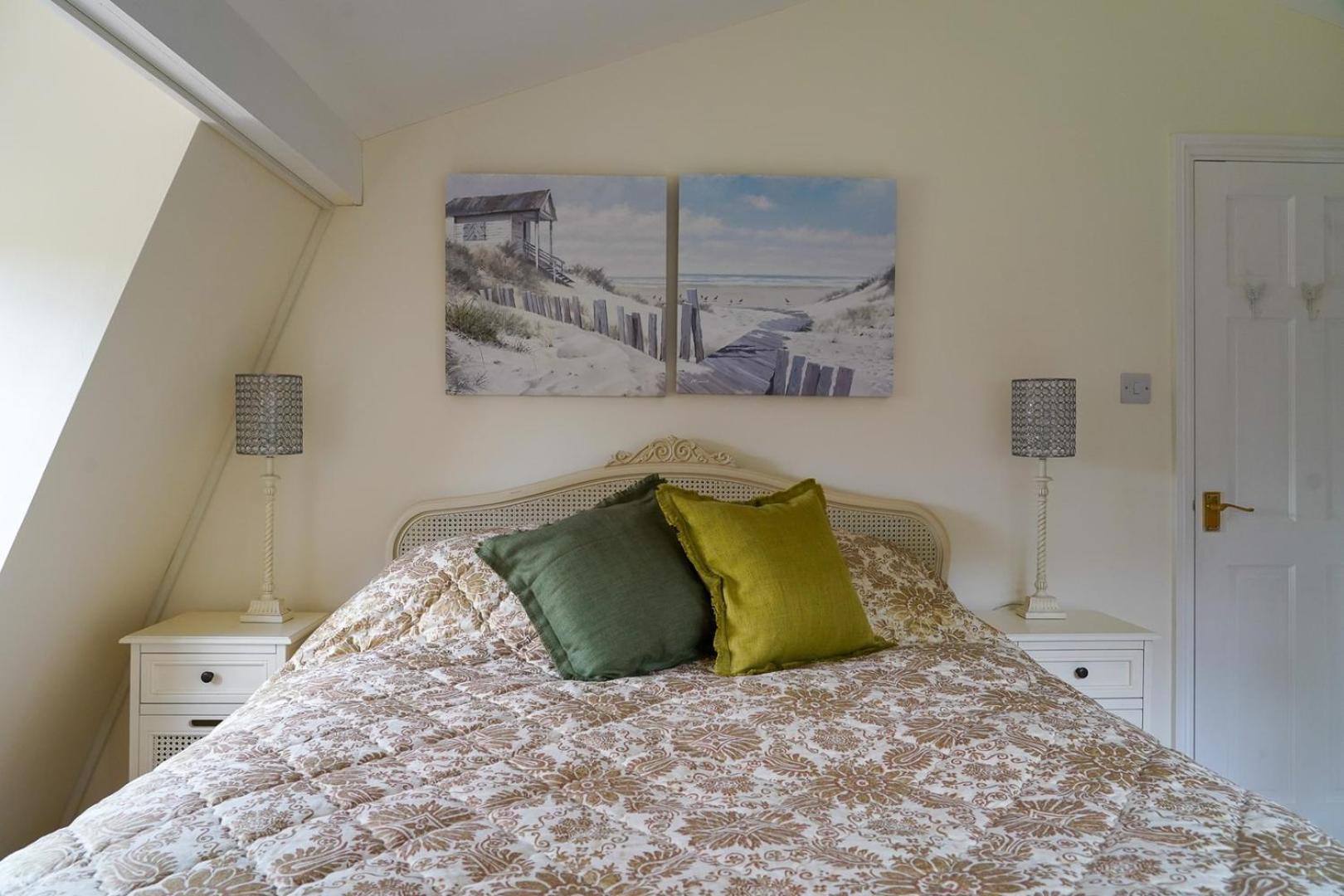 The Nest, Hundon view 5