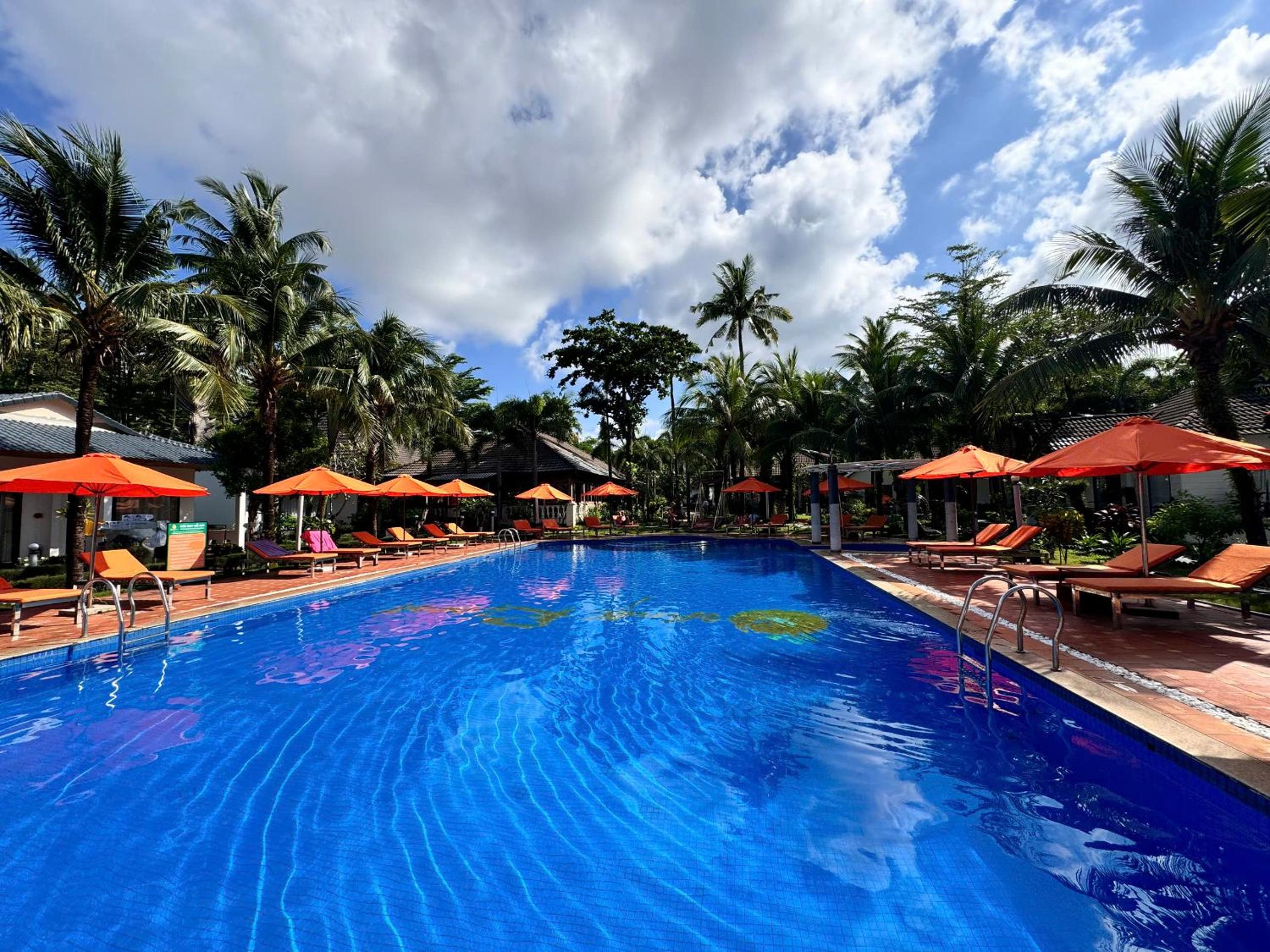 Orange Resort