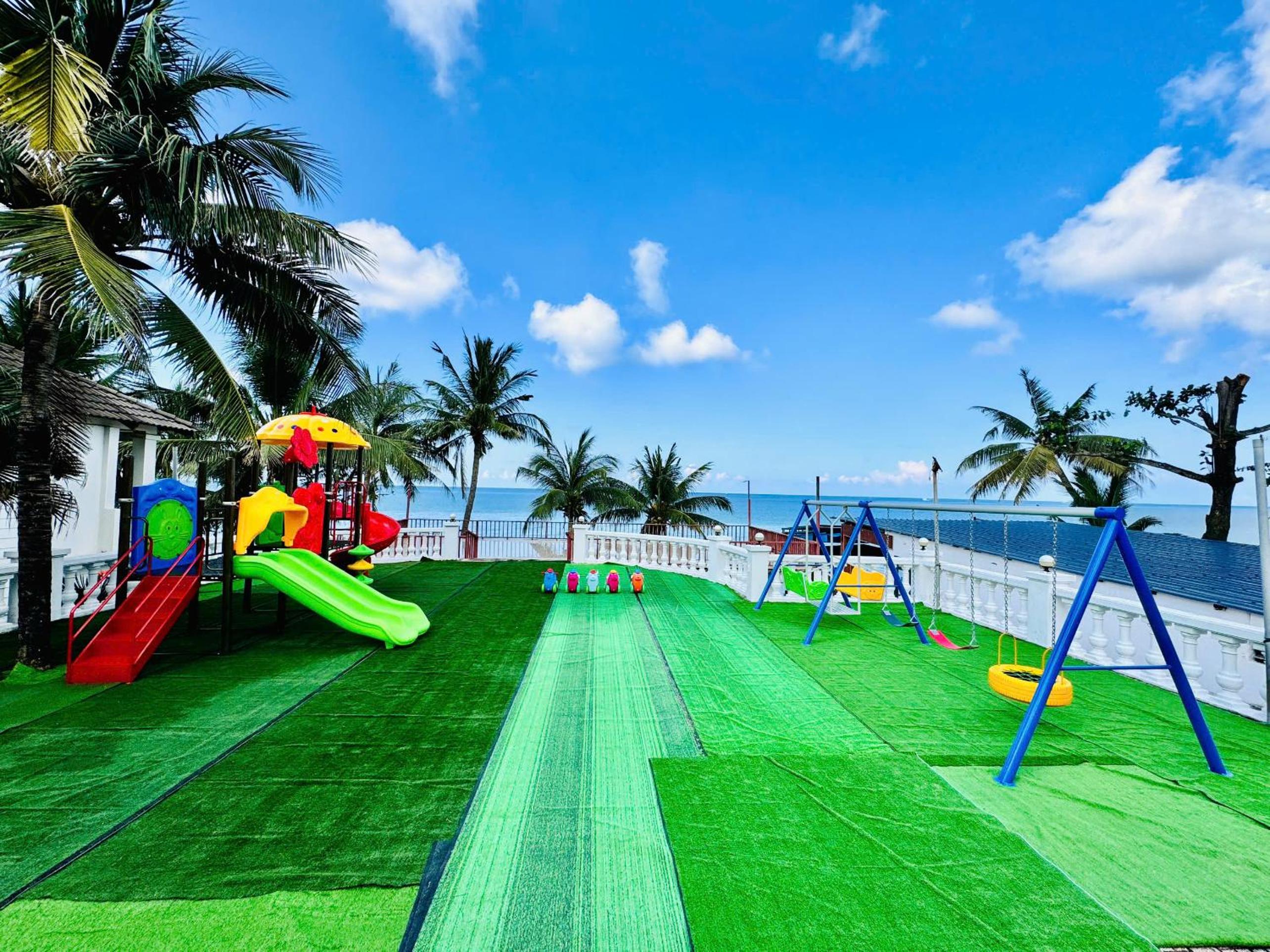 Orange Resort
