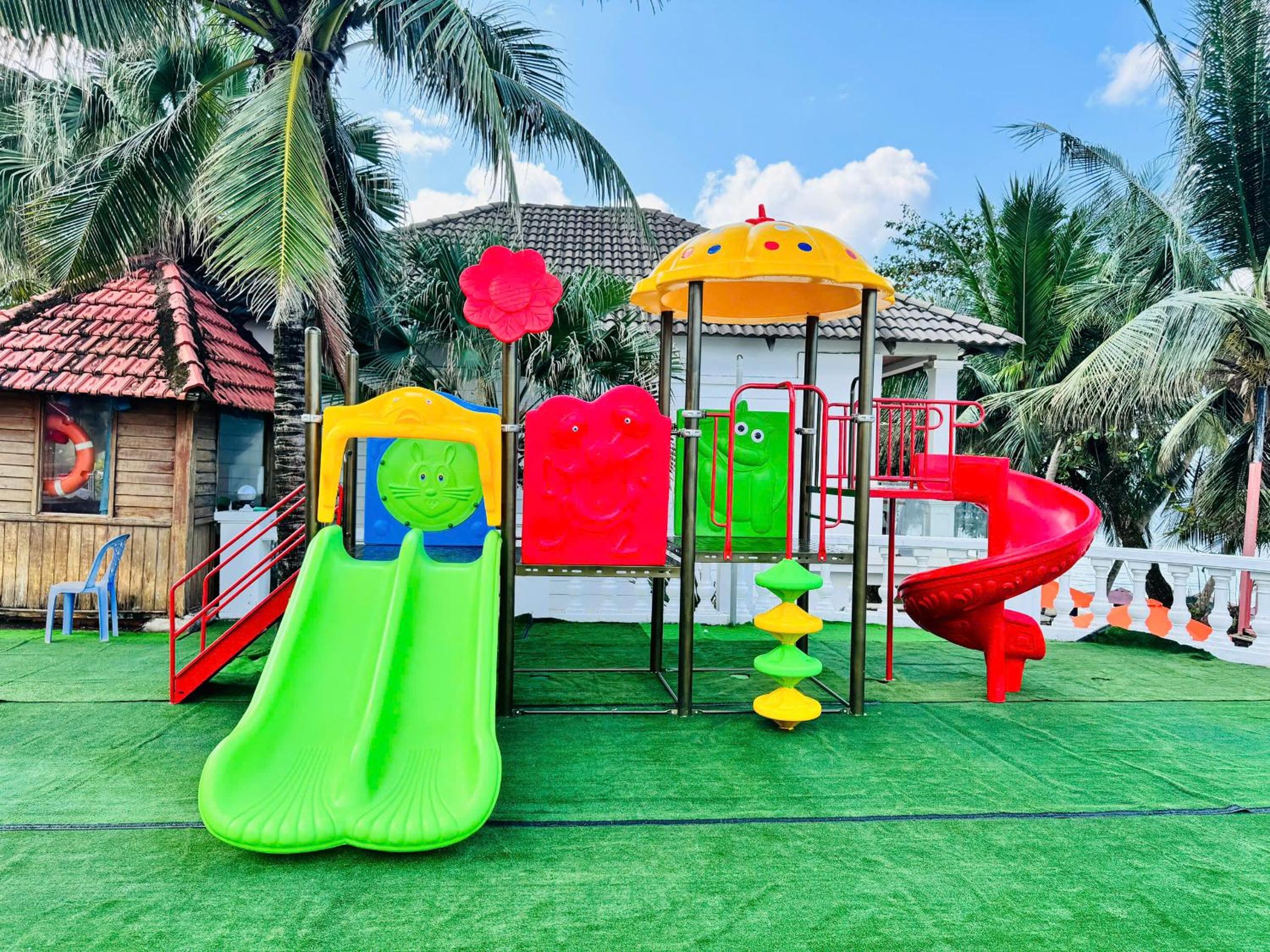 Orange Resort