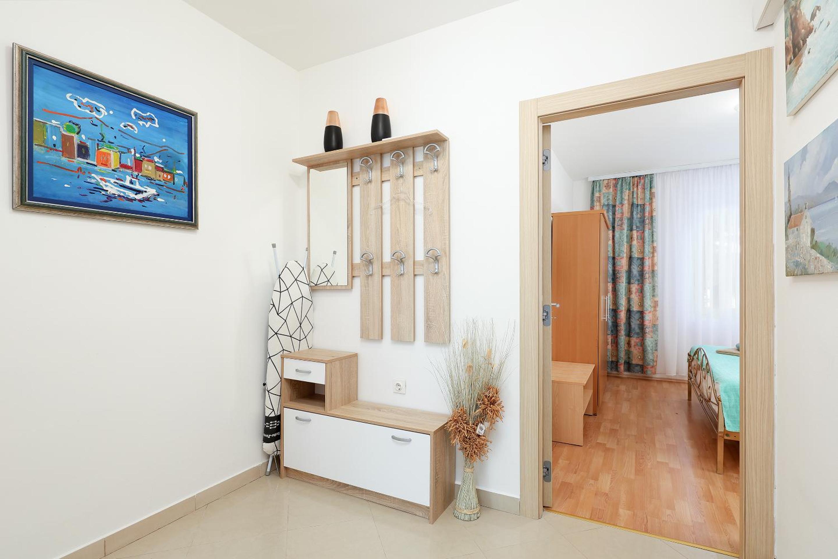 Apartment Pintar
