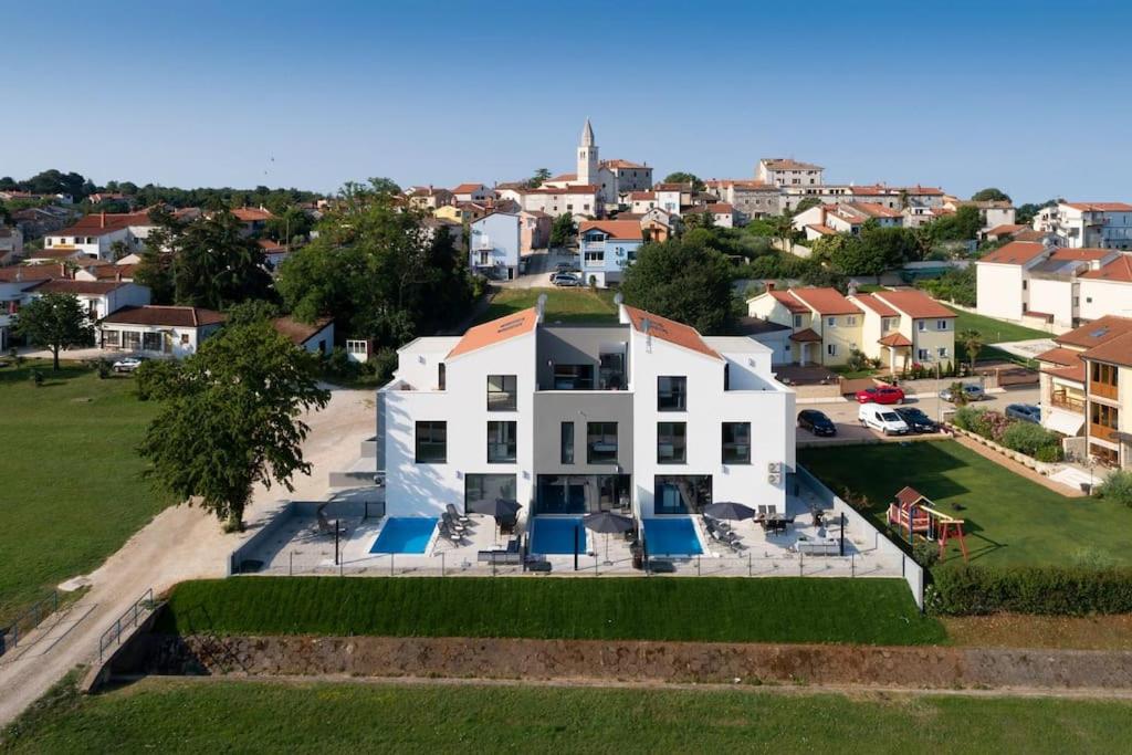 Casa Maestral by Briskva view 4