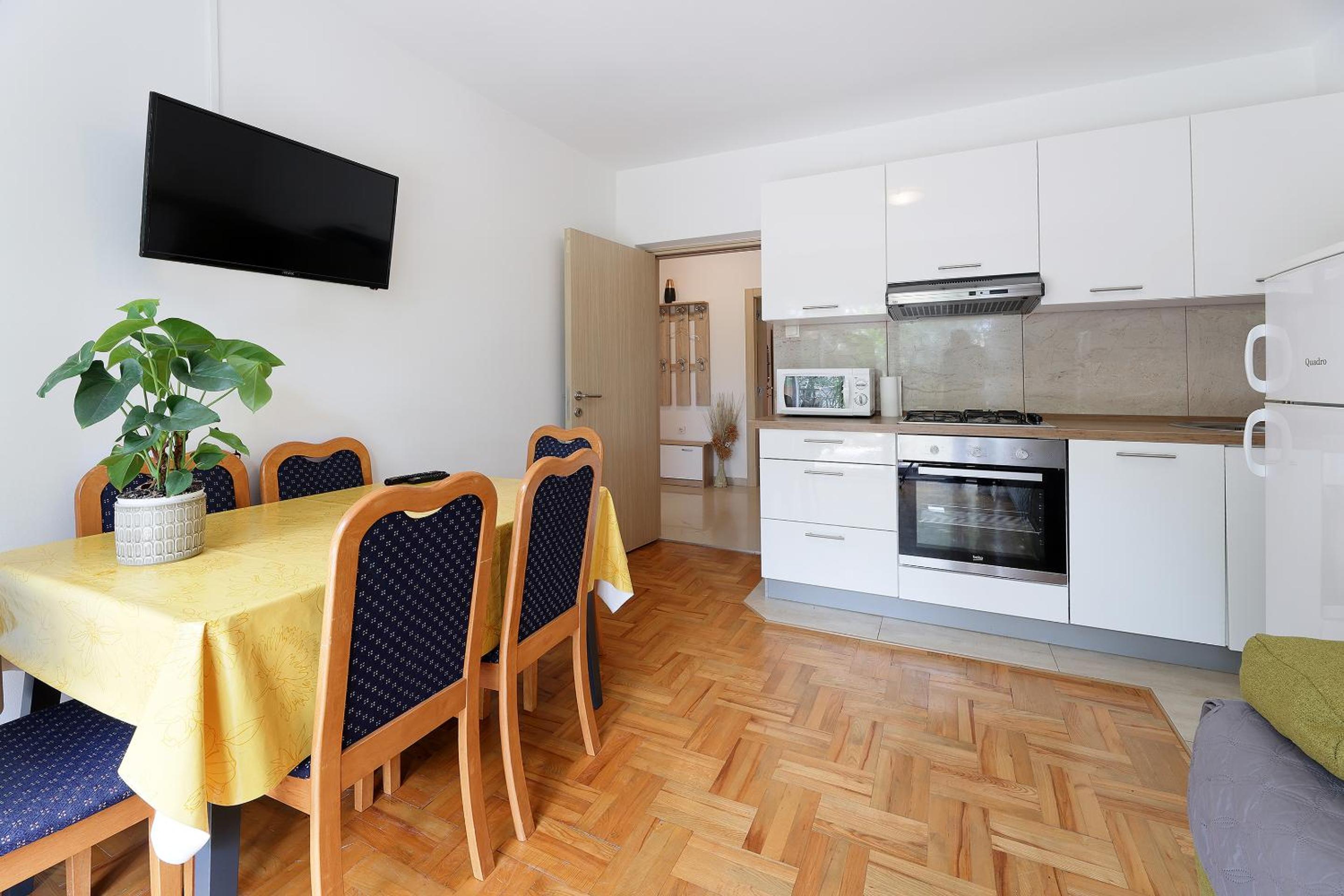 Apartment Pintar