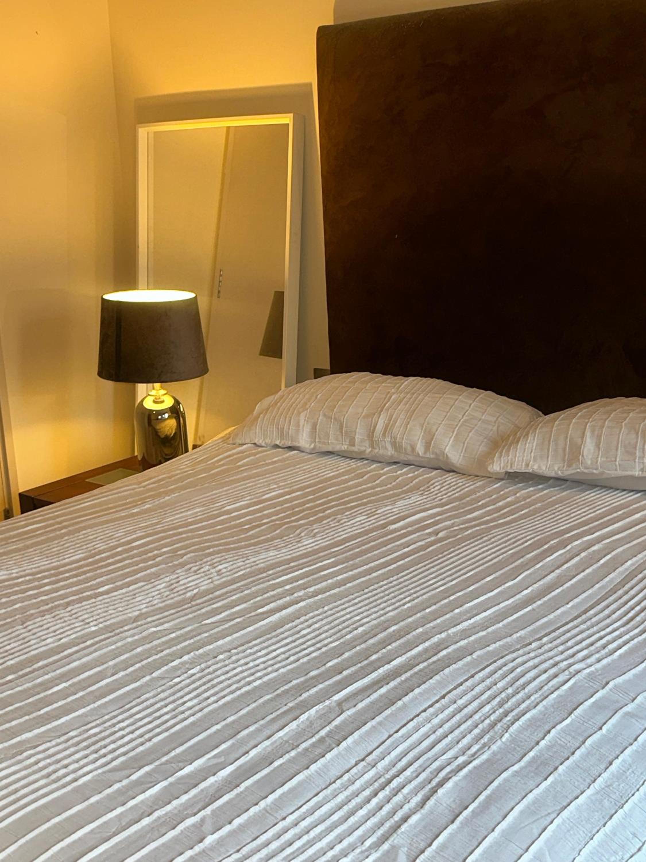 The Skyline Square Flat Close to Paddington station view 4