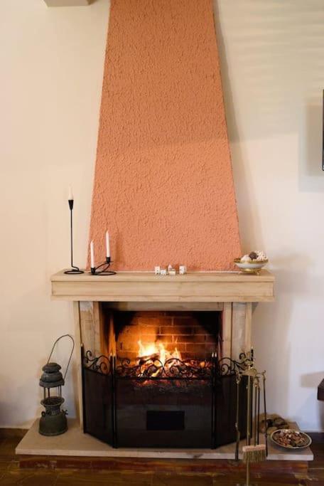 Cozy Rustic Studio In Neohori view 4