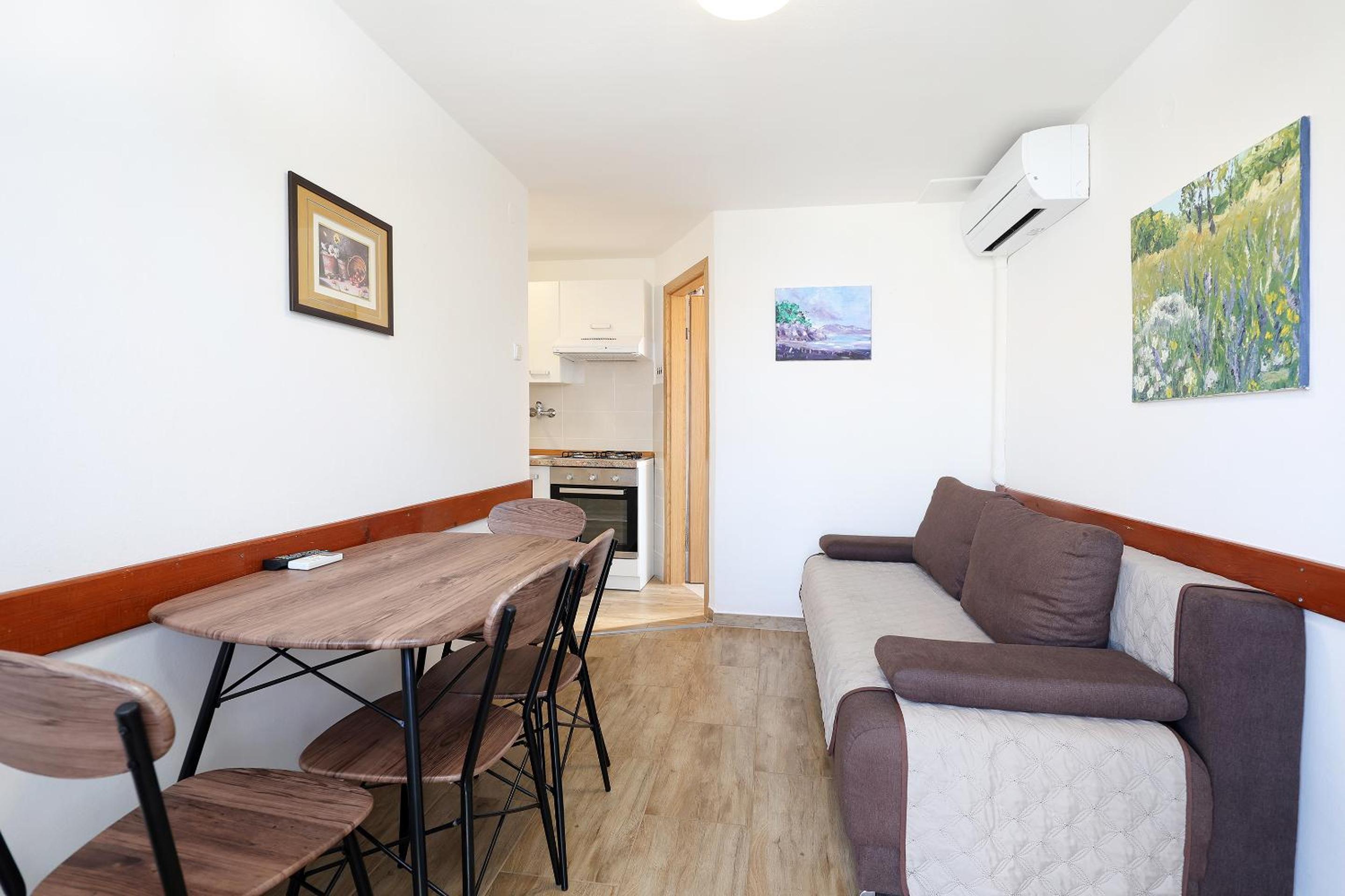 Apartment Pintar