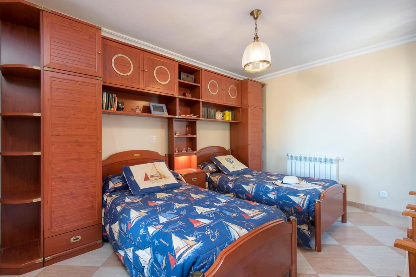 Villa Peralta, heated and private pool ,near beach and golf !