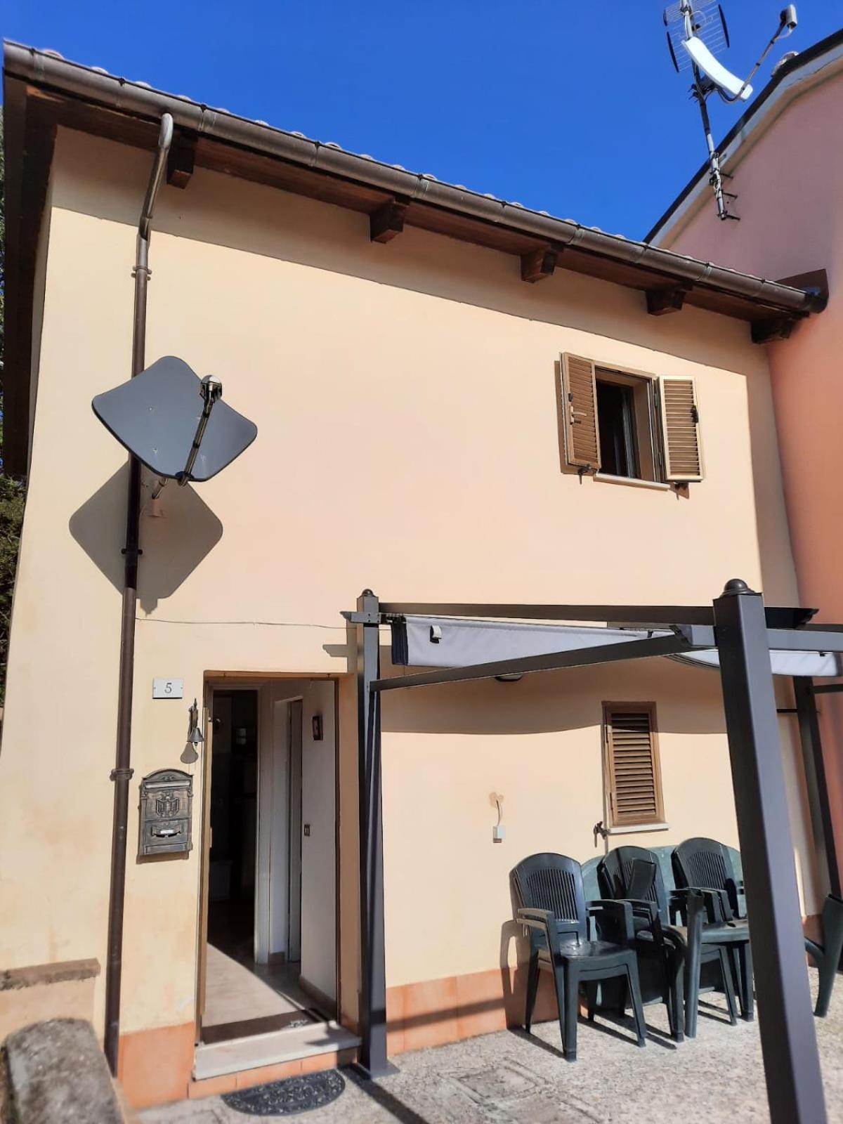 Ferienhaus in Frontone view 2