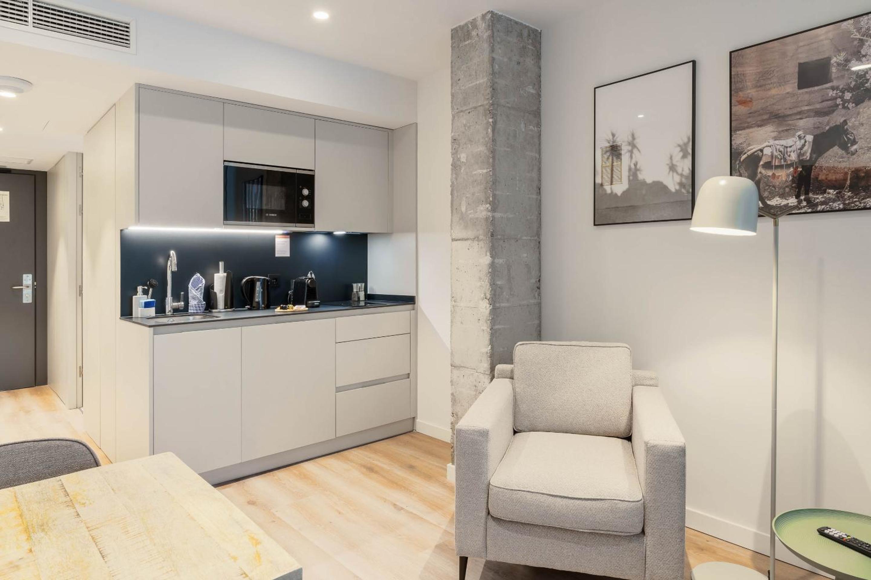 Limehome Madrid Calle de Juan Hurtado de Mendoza