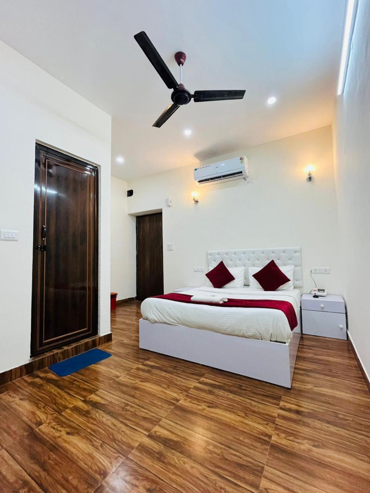 Hotel Badals Nest view 2