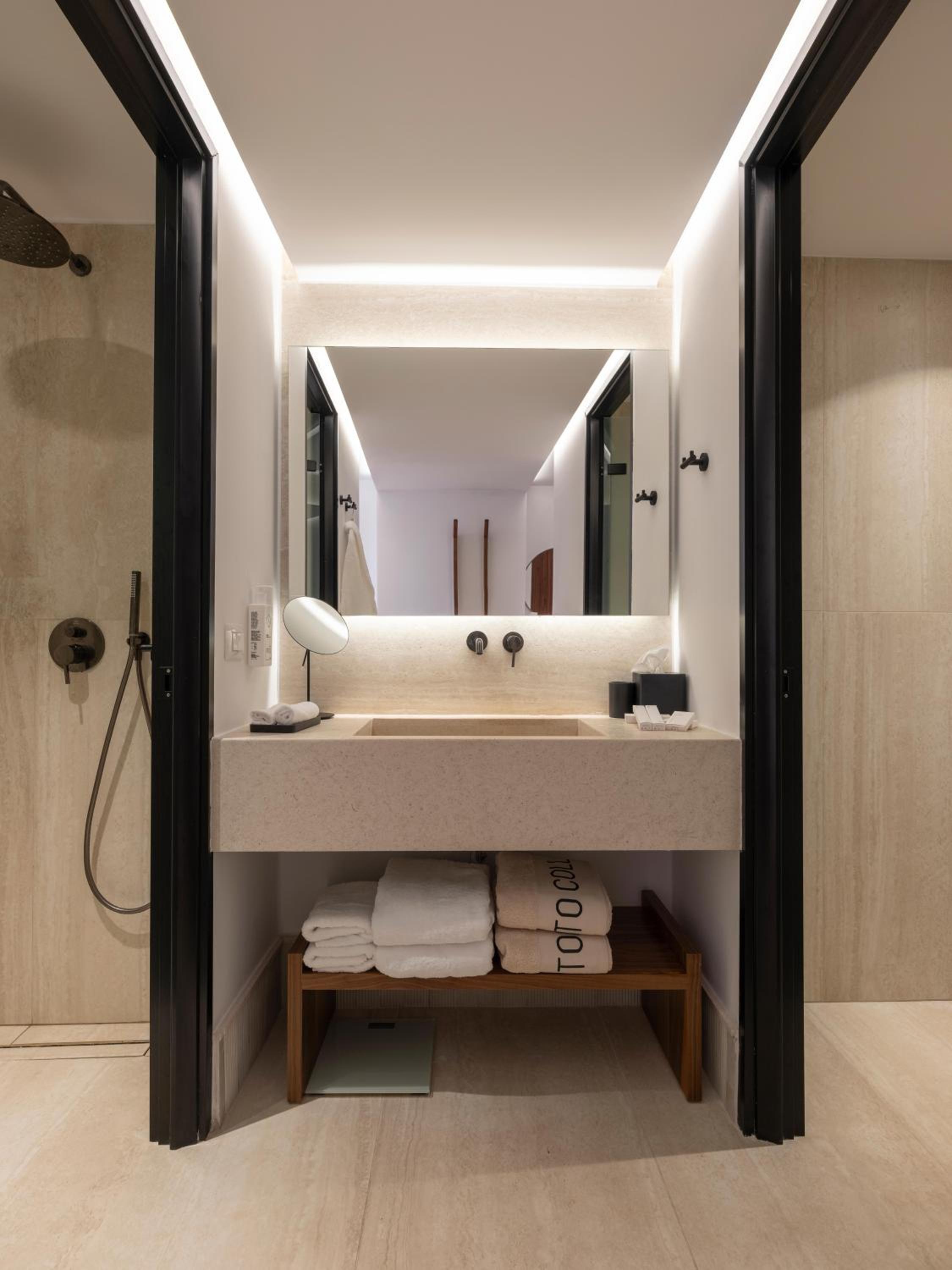 Santo Pure Oia Suites & Villas 89