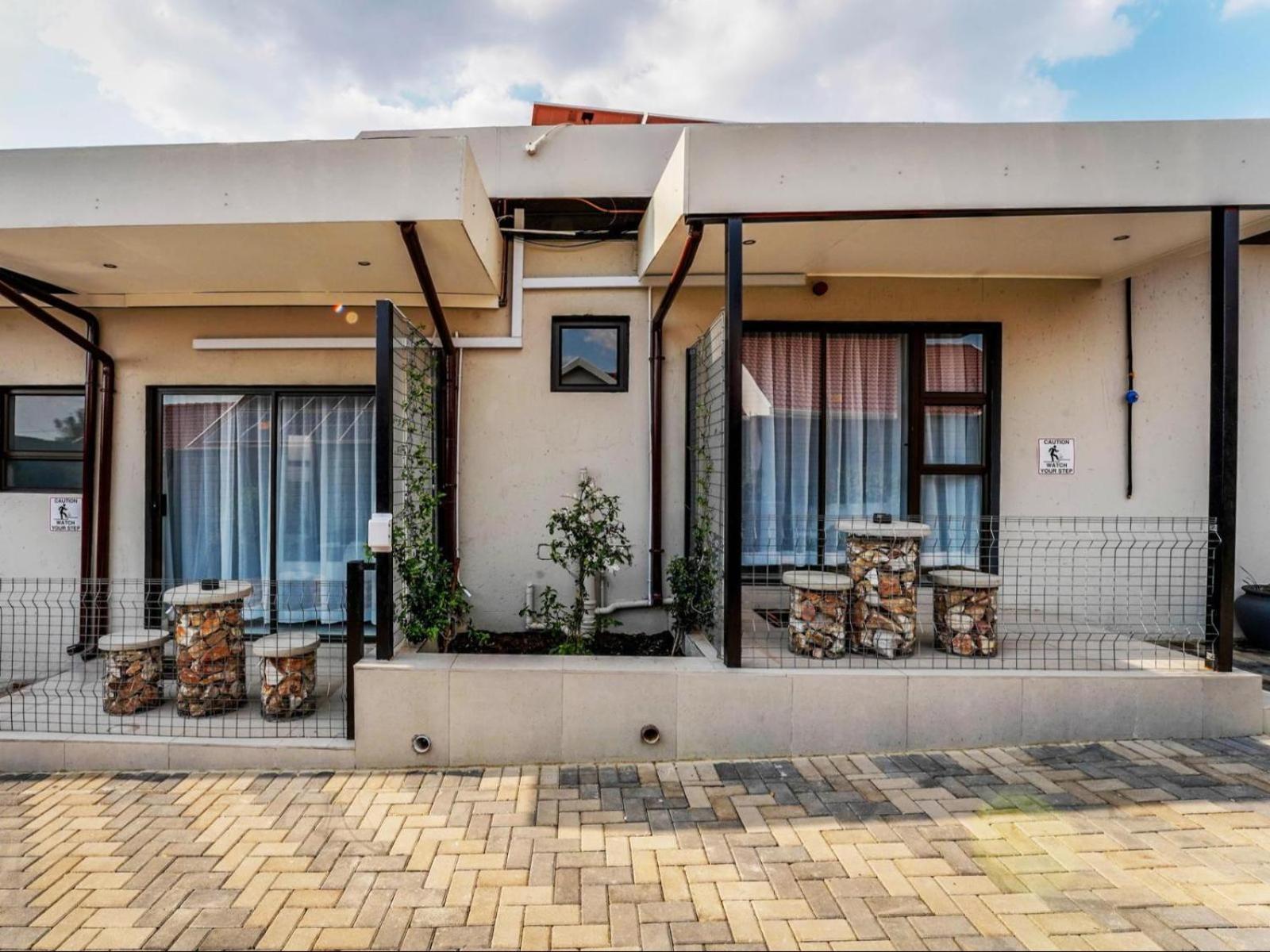 Ava Guest House