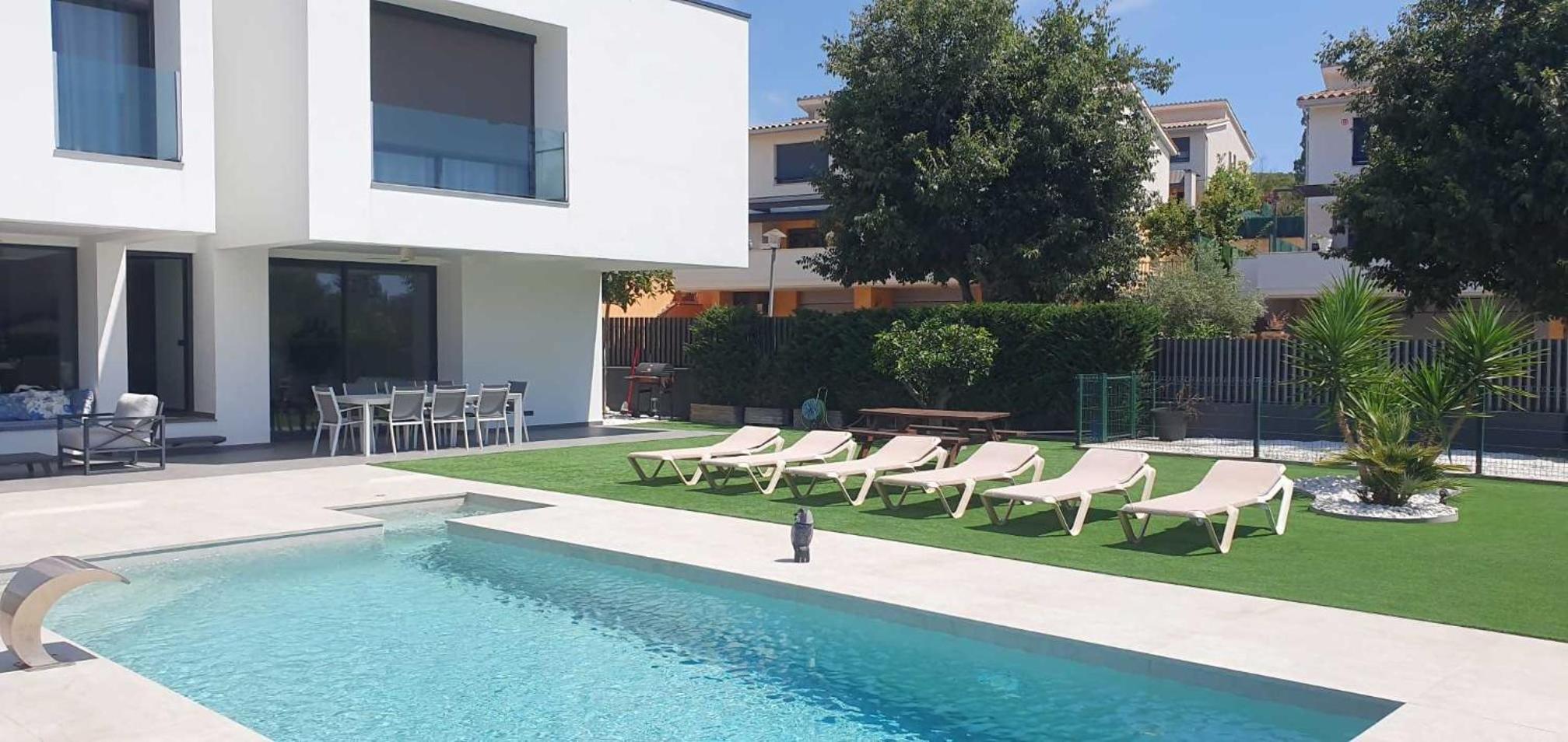 Costa Brava Suites