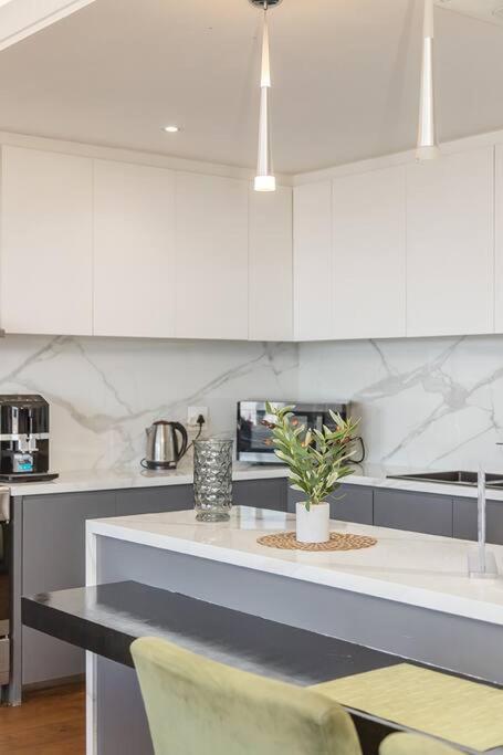 Luxury Penthouse in Woodstock