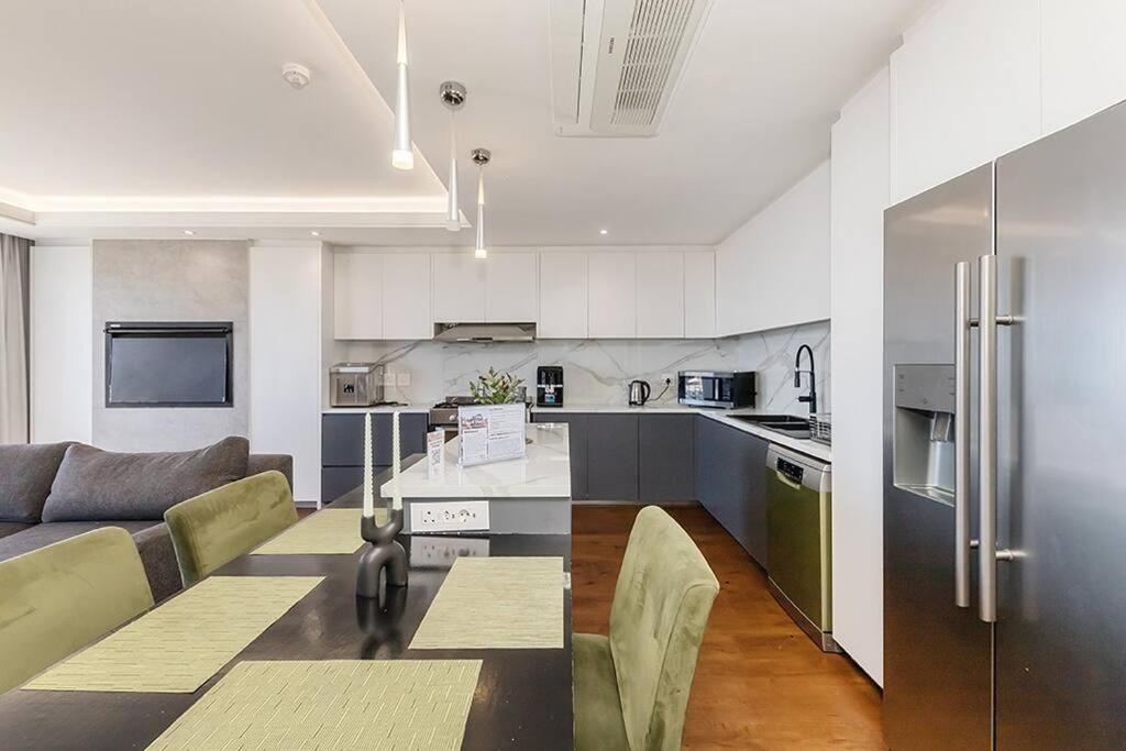 Luxury Penthouse in Woodstock