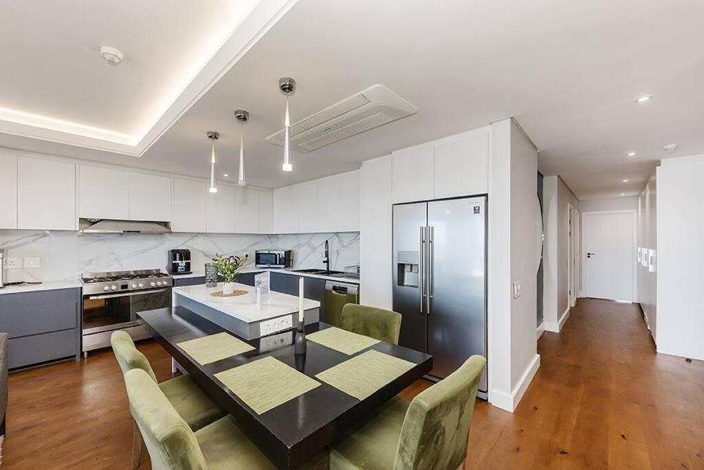 Luxury Penthouse in Woodstock