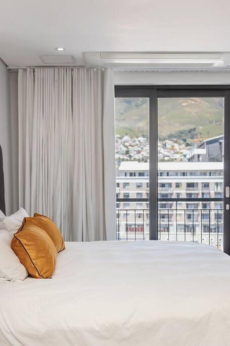 Luxury Penthouse in Woodstock