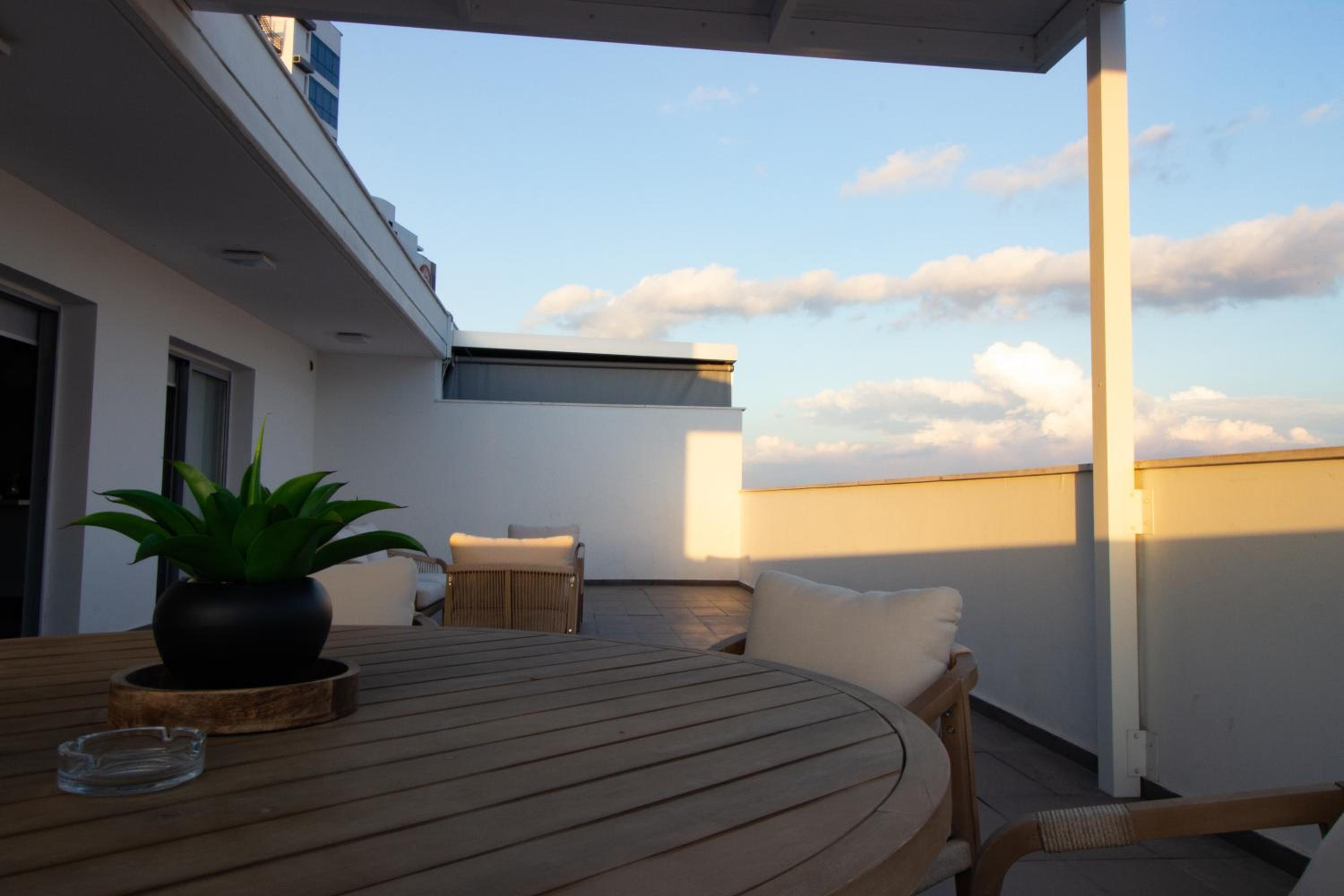 Top Floor Gem: 3BR, Huge Veranda