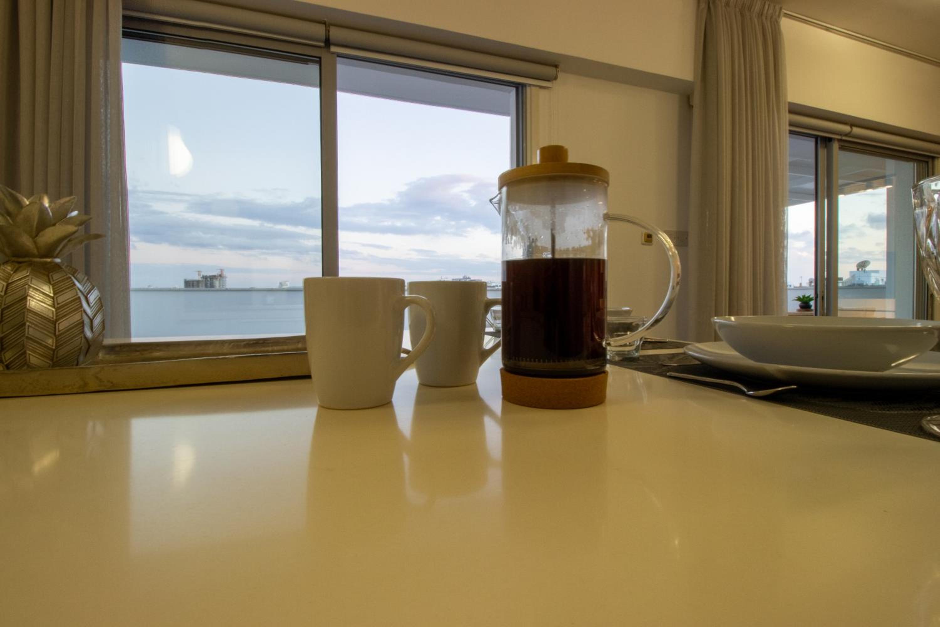 Top Floor Gem: 3BR, Huge Veranda